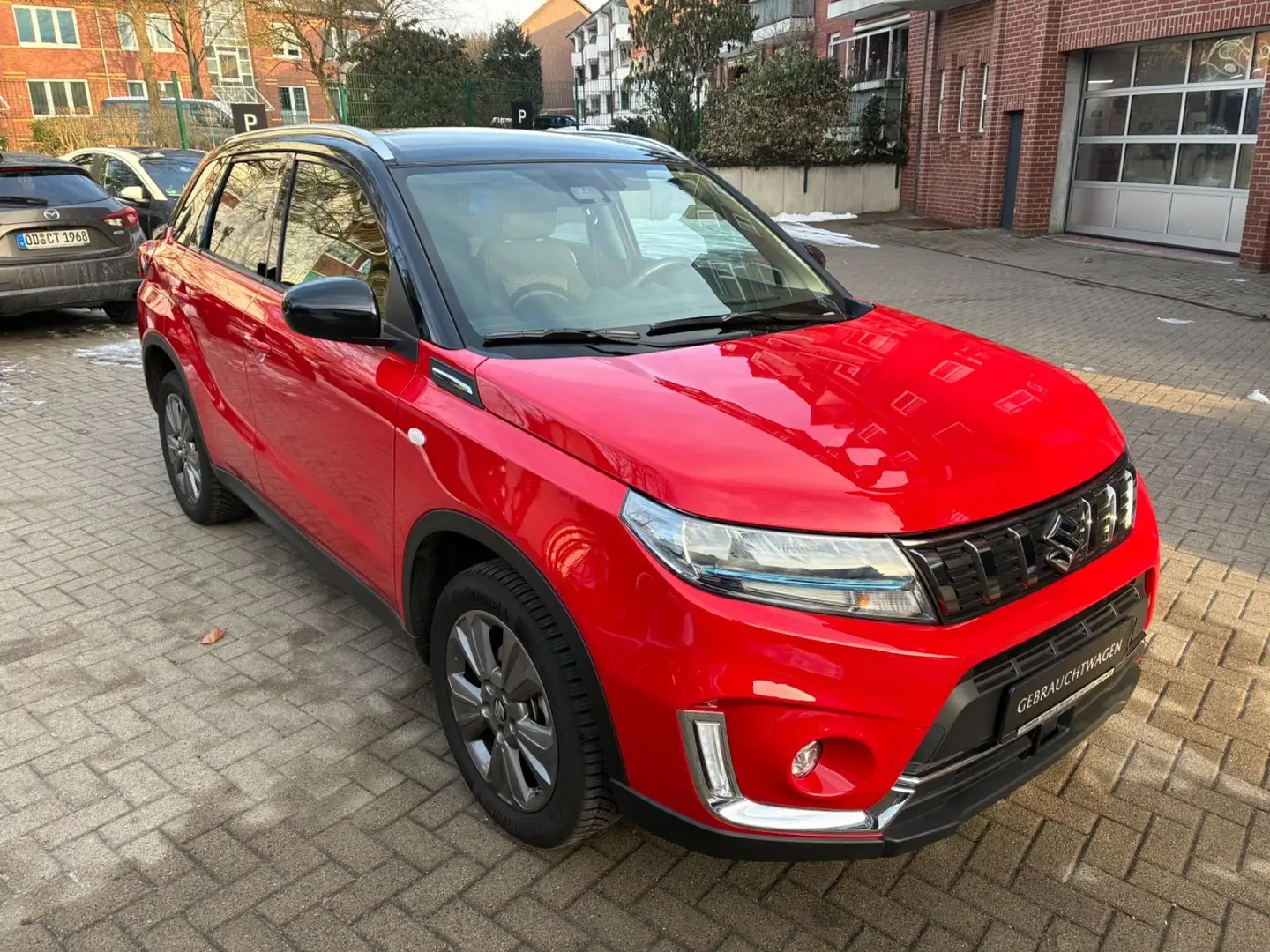Suzuki Vitara VITARA 1.5 COMFORT DUALJET HYBRID ALLGRIP AGS Rot - 2