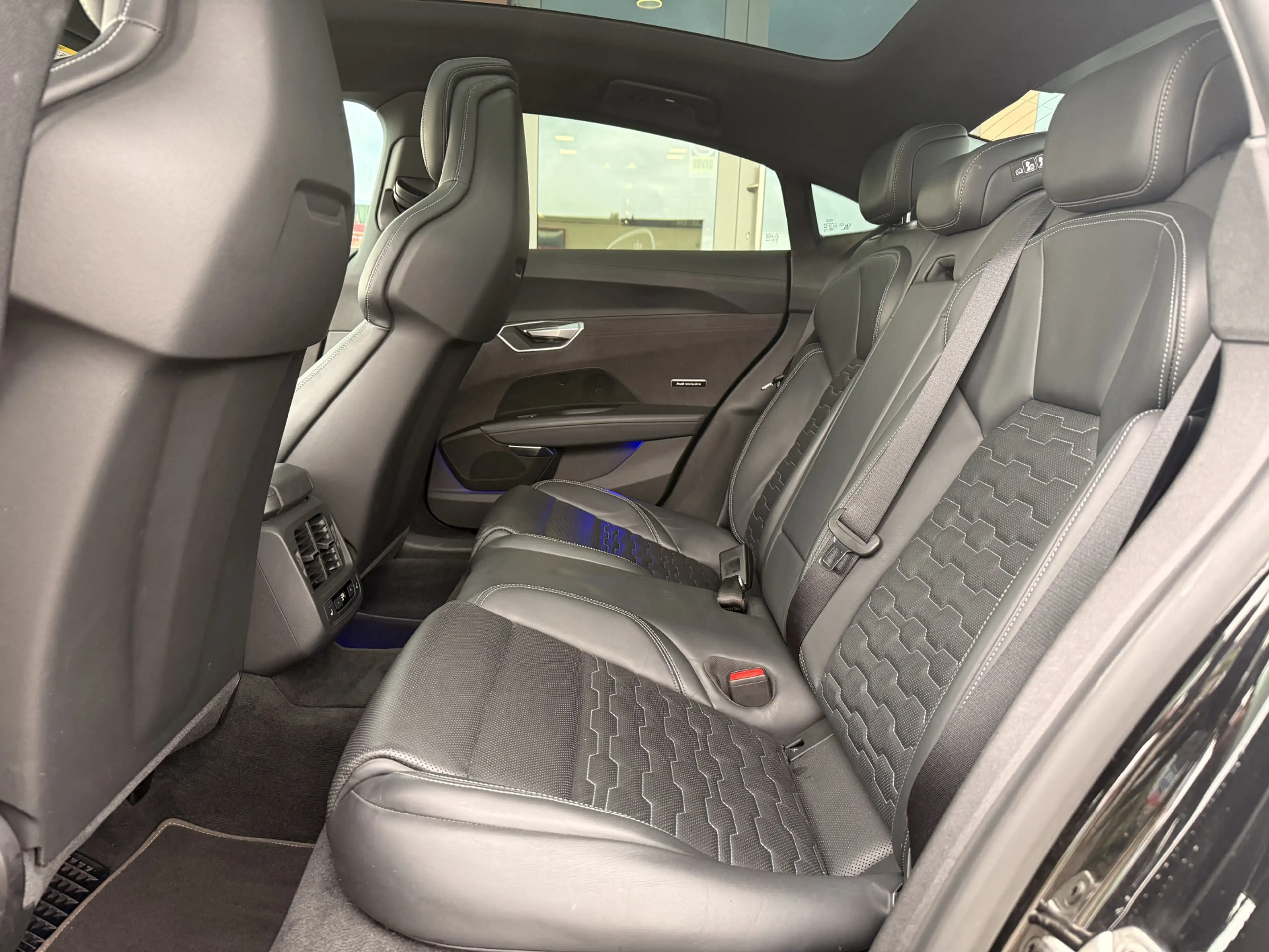 Audi e-tron GT 93 kWh | Audi Exclusive | Bang & Olufsen | Apple C — photo 6