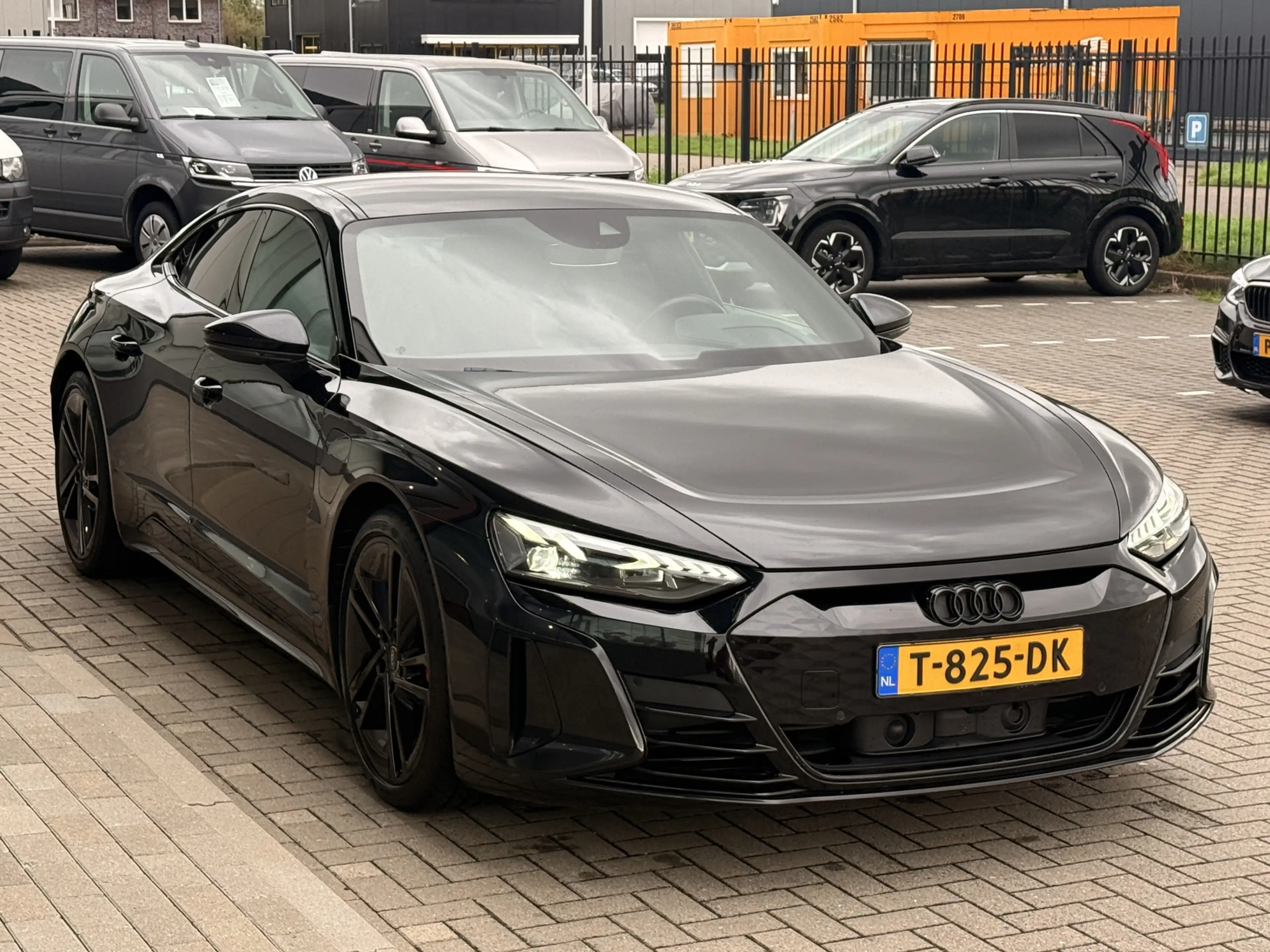 Audi e-tron GT 93 kWh | Audi Exclusive | Bang & Olufsen | Apple C — photo 11