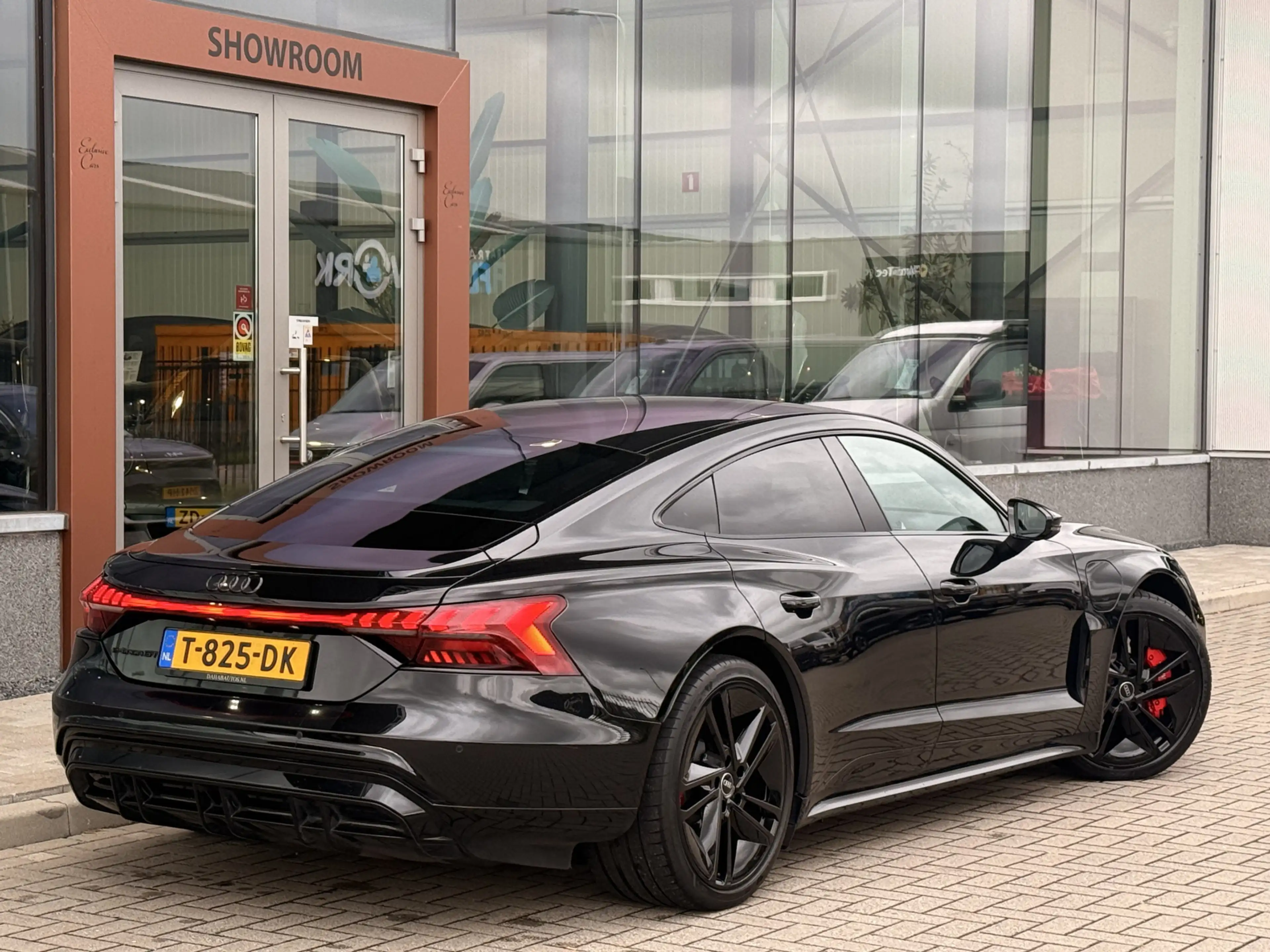 Audi e-tron GT 93 kWh | Audi Exclusive | Bang & Olufsen | Apple C — photo 14
