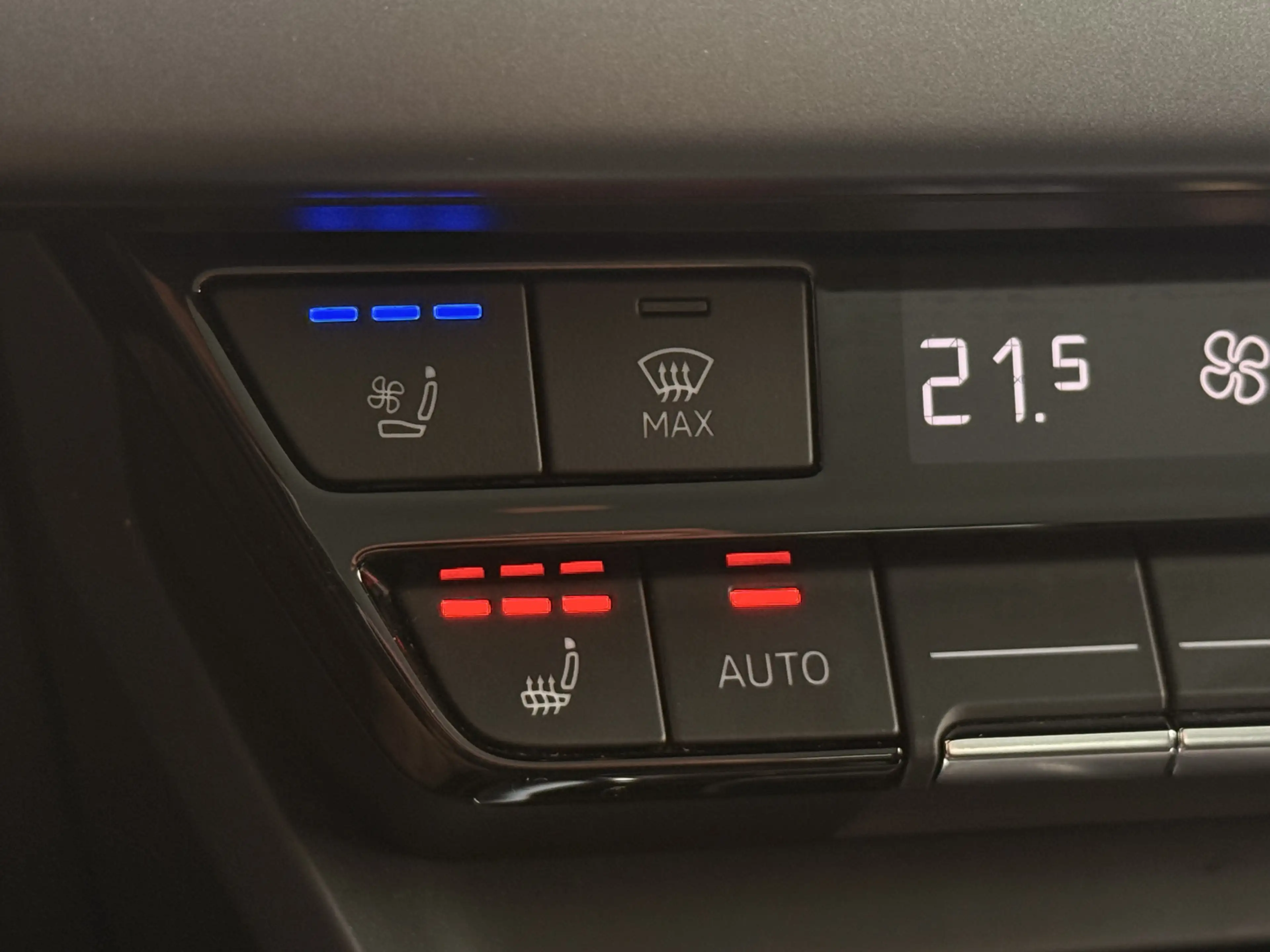 Audi e-tron GT 93 kWh | Audi Exclusive | Bang & Olufsen | Apple C — photo 44