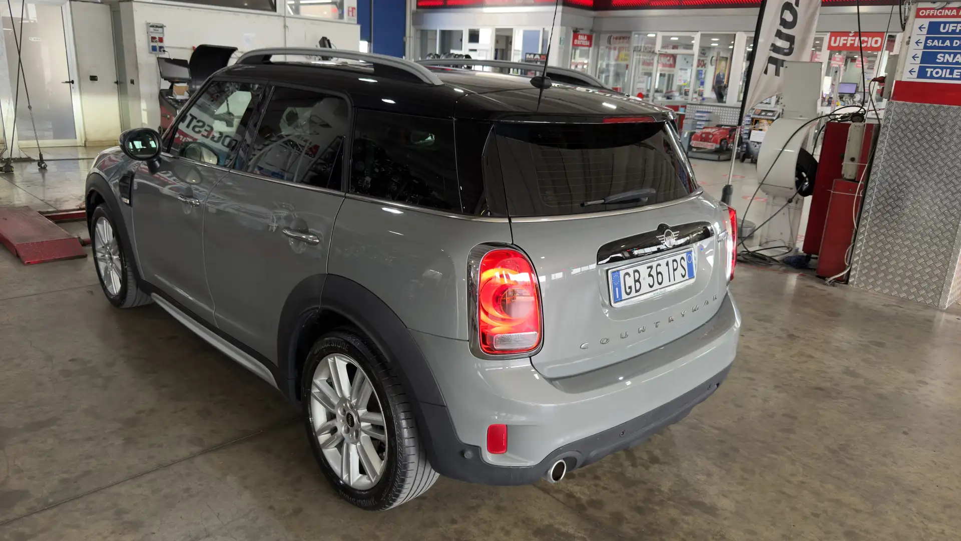MINI Cooper D Countryman - 1