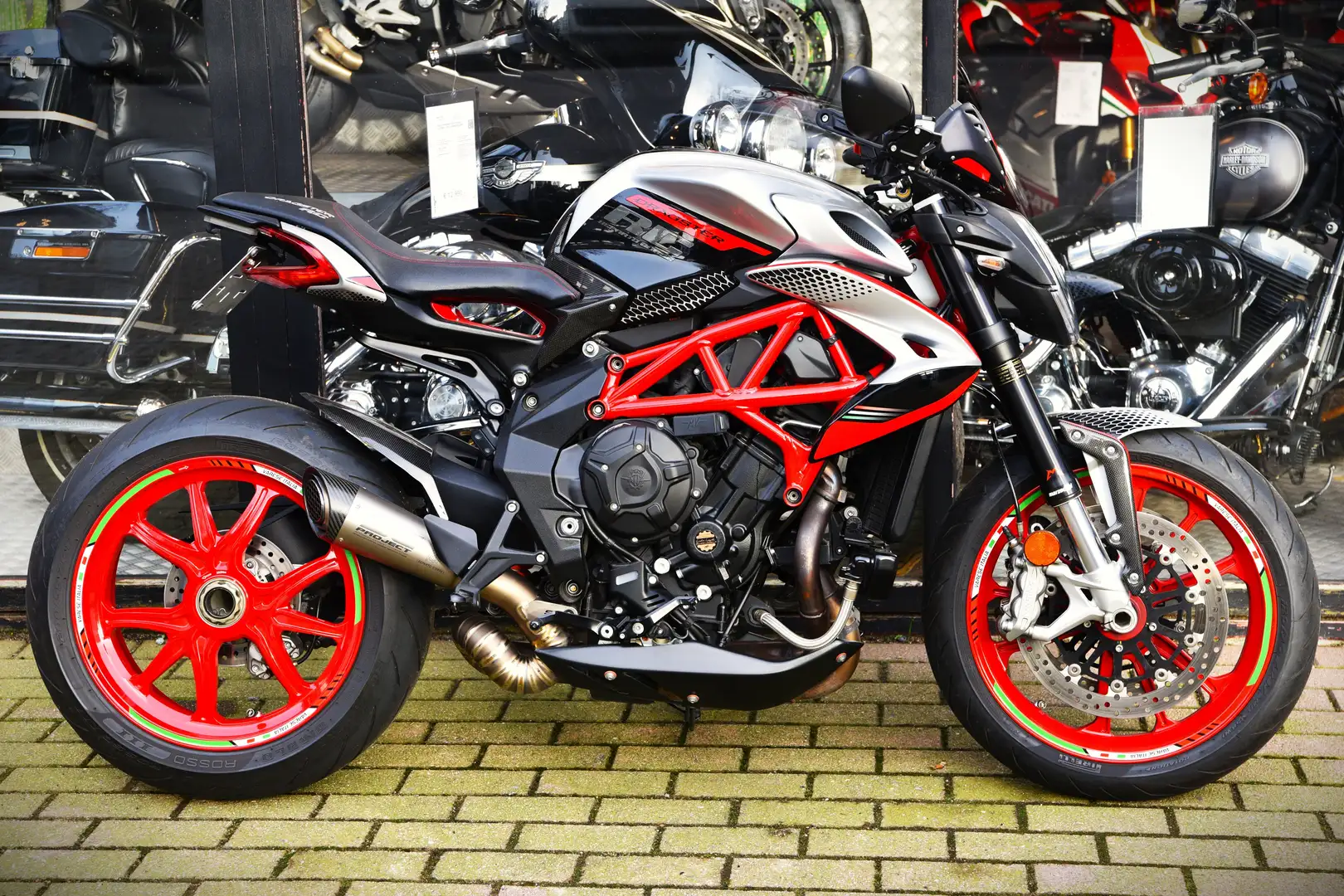 MV Agusta Dragster 800 RC SCS (TVAC) ***MOTO VERTE*** Argent - 2