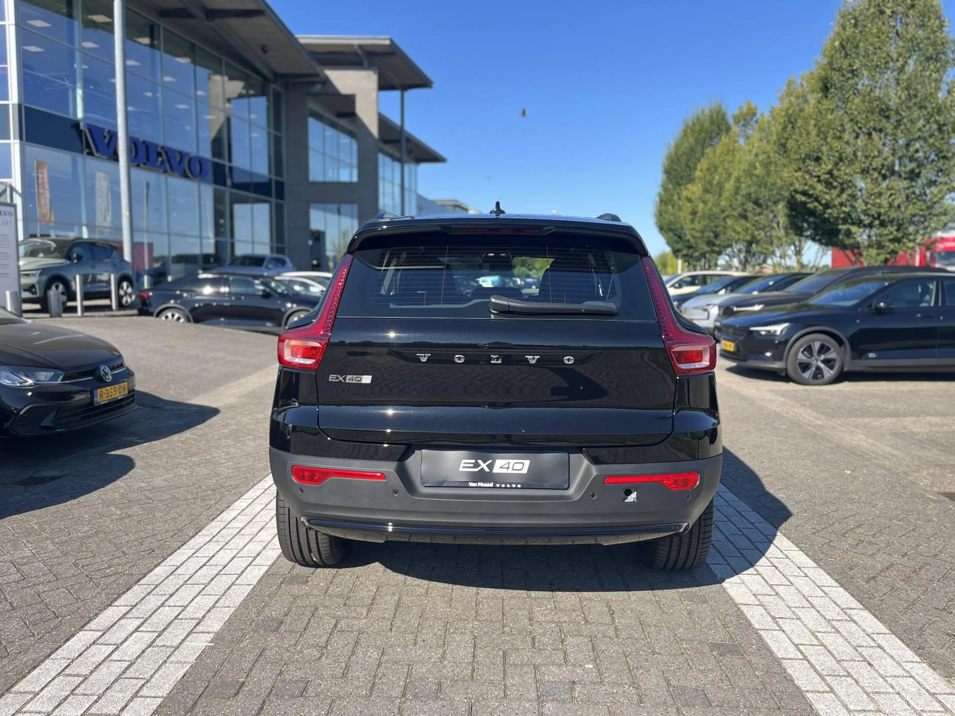 Volvo EX40 Single Motor Extended Range Plus Europa 82 kWh | M — photo 12