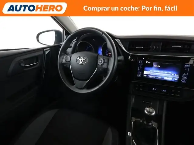 Toyota Auris view 14