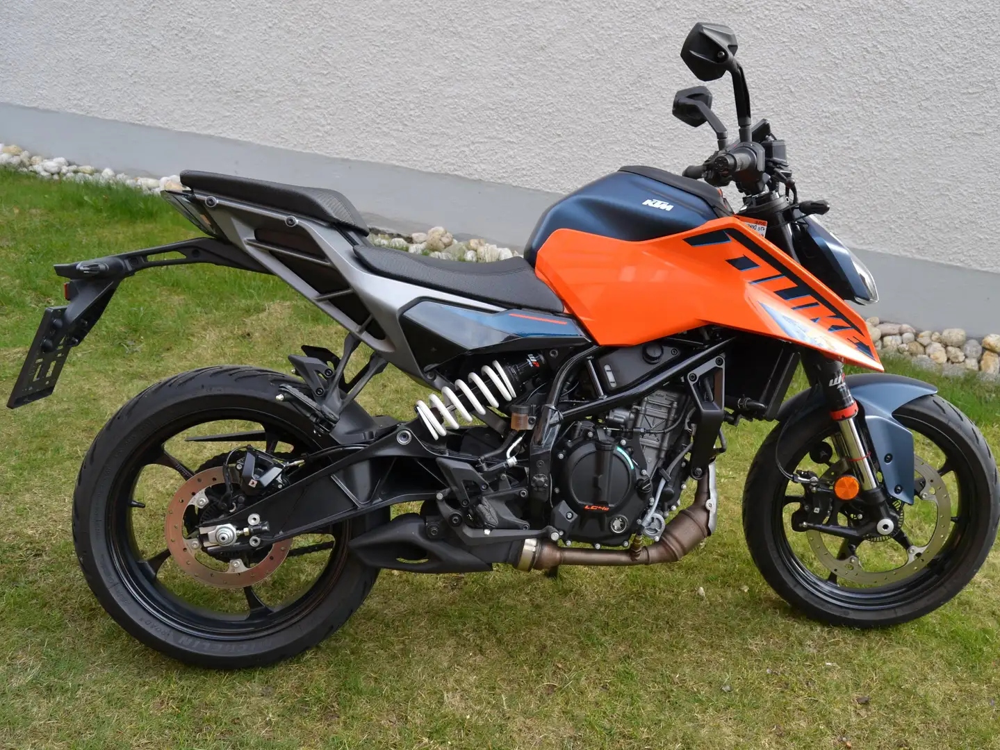 KTM 125 Duke Neuwertiger Zustand Naranja - 1
