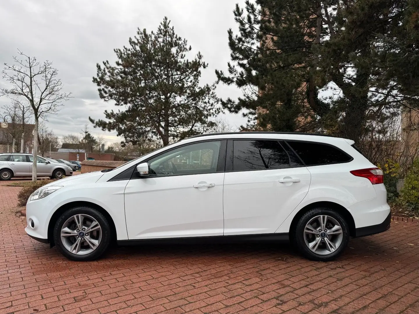 Ford Focus Turnier Sync Edition|PDC|Shzg|EU5! Blanc - 2