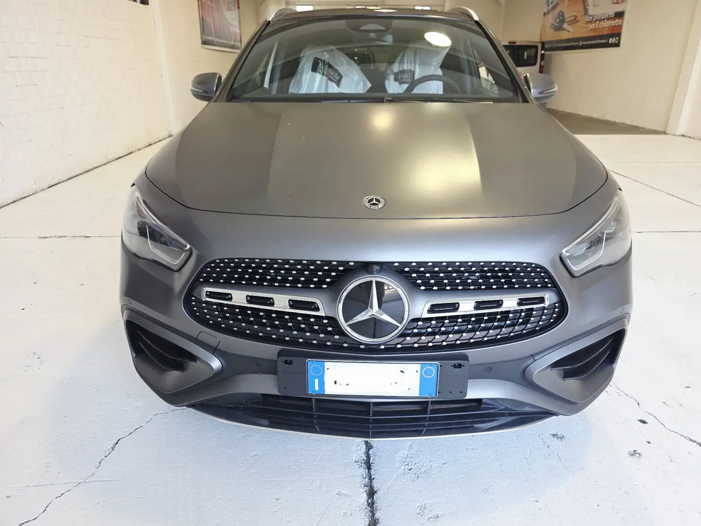 Mercedes-Benz GLA 200 d Premium auto AMG Line full tetto panoramico - 2