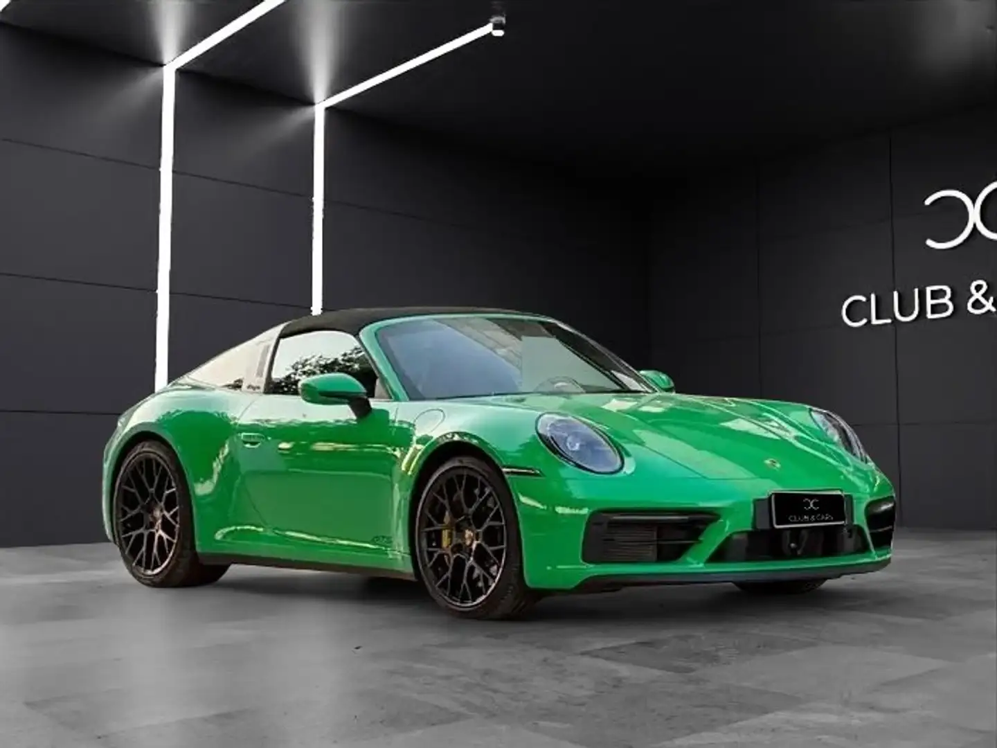 Porsche 992 911 Targa 3.0 4 GTS auto PCCB/EXCLUSIVE/NIGHT VIS Grün - 1