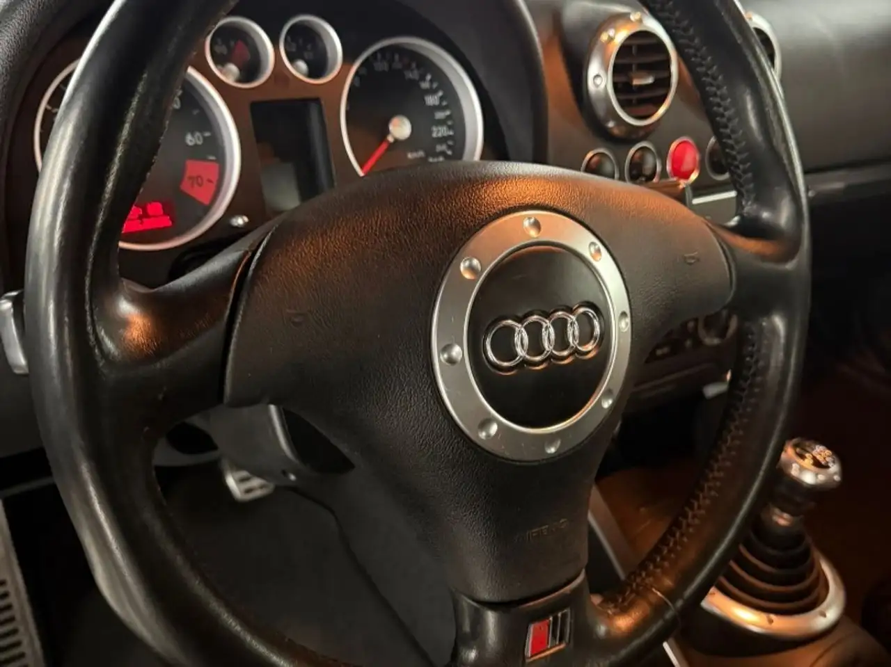 Audi TT Coupe 1.8T 225 CV quattro, foto 5
