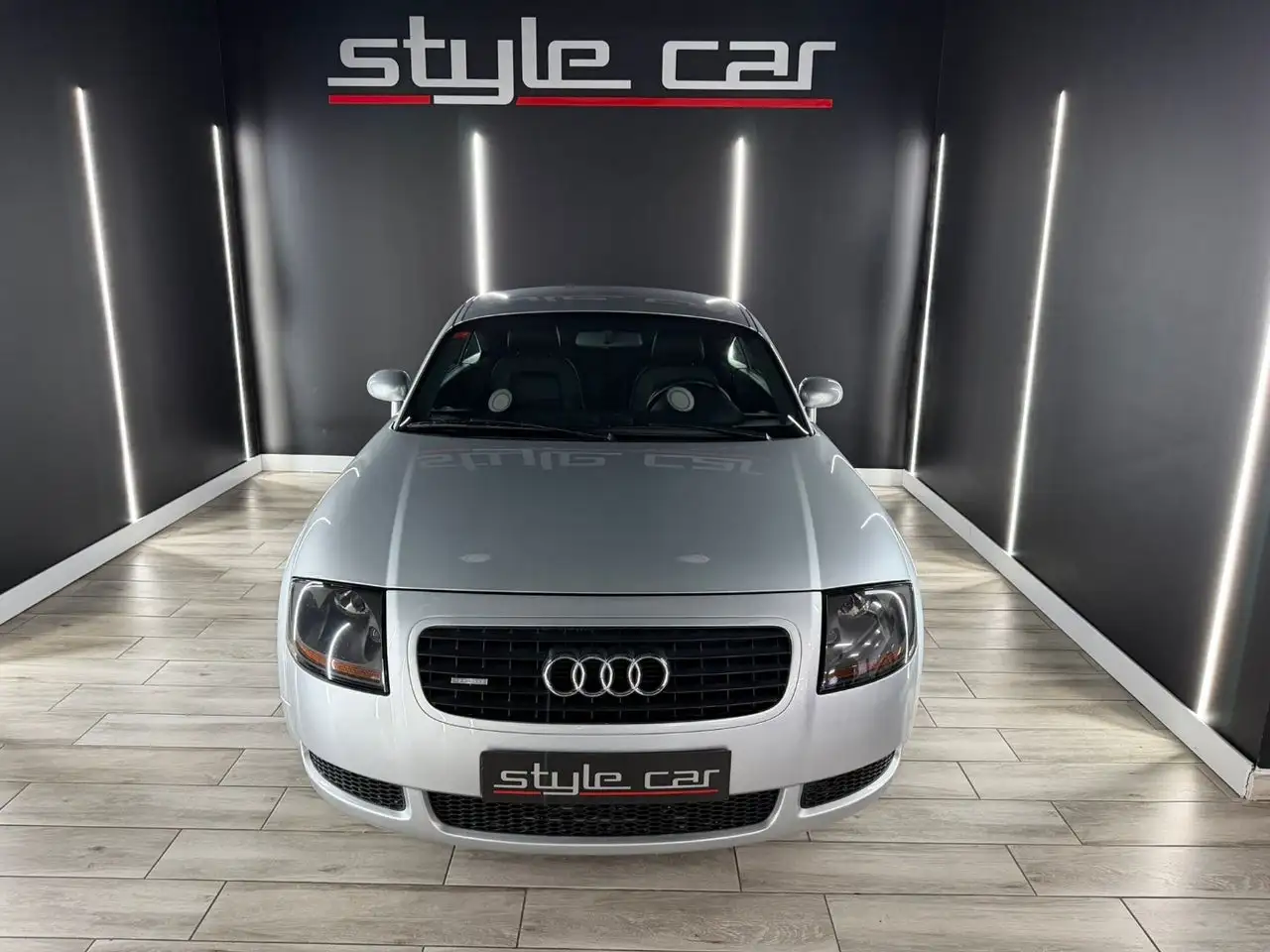 Audi TT Coupe 1.8T 225 CV quattro, foto 4