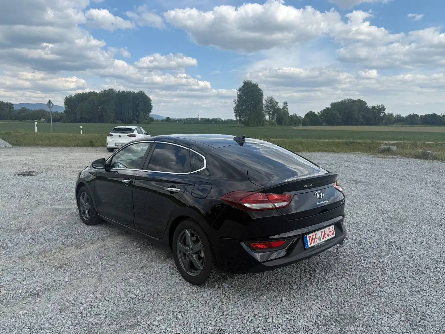 Hyundai i30 Trend 1.4 Turbo-Limo-Pdc-Kamara-Shz-Tempomat Schwarz - 2