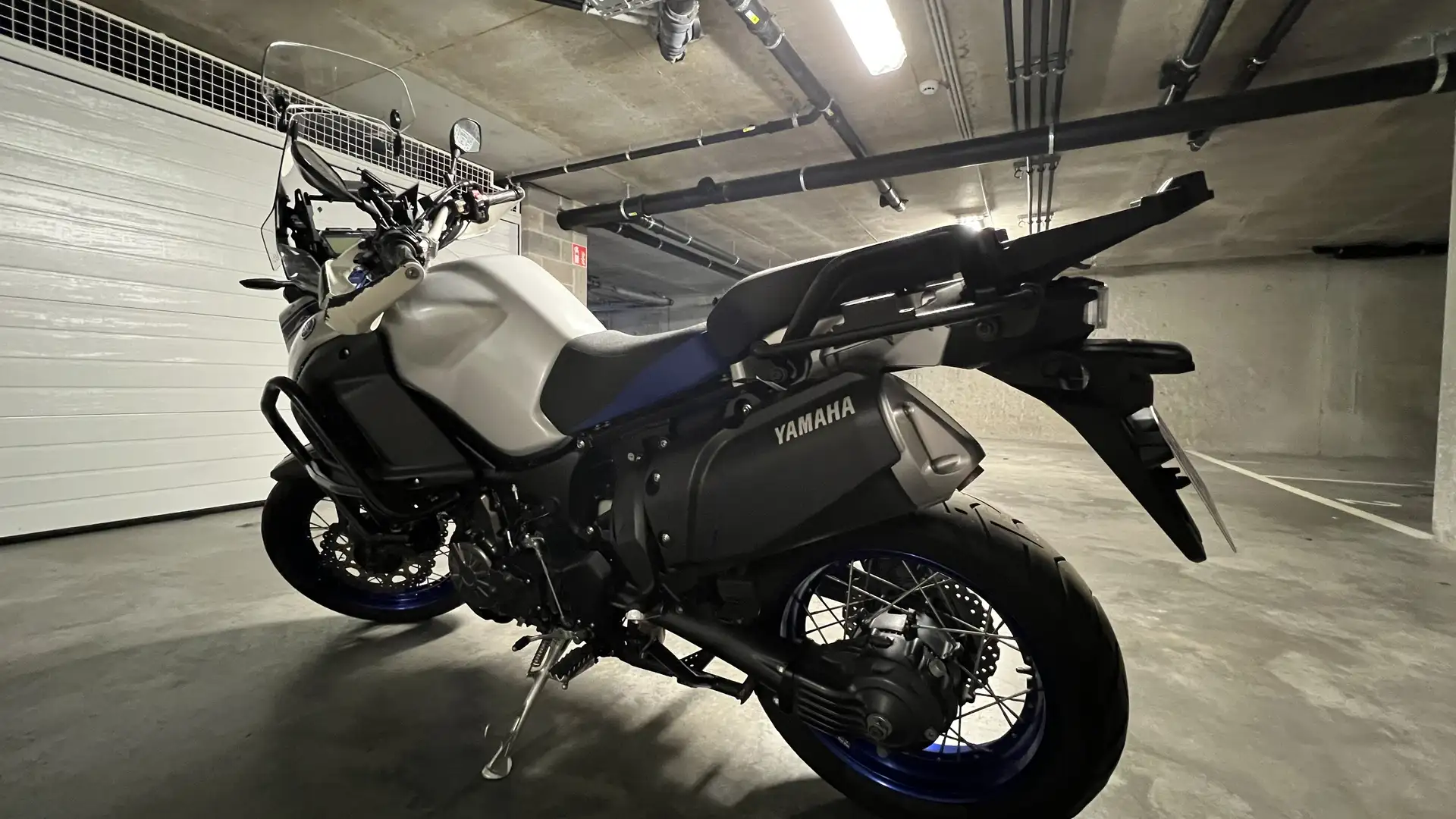 Yamaha XT 1200 ZE Stříbrná - 2
