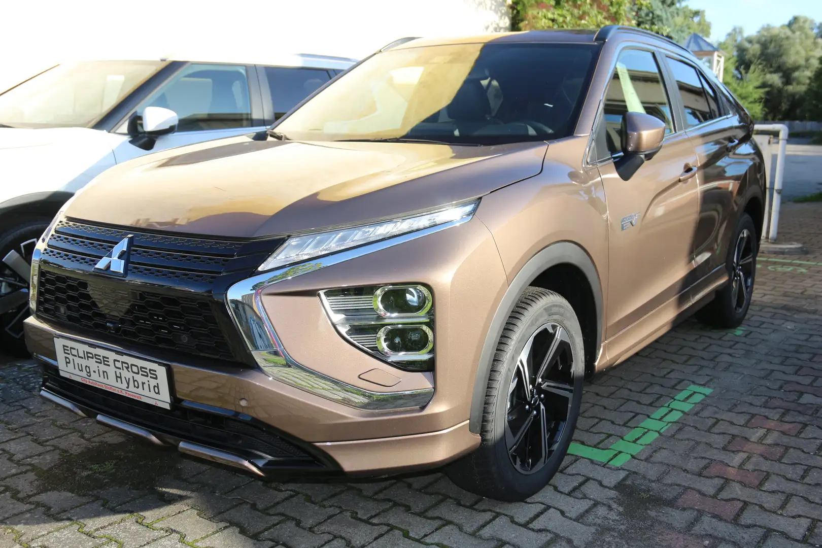 Mitsubishi Eclipse Cross Eclipse Cross Phev 4WD Select Braun - 2