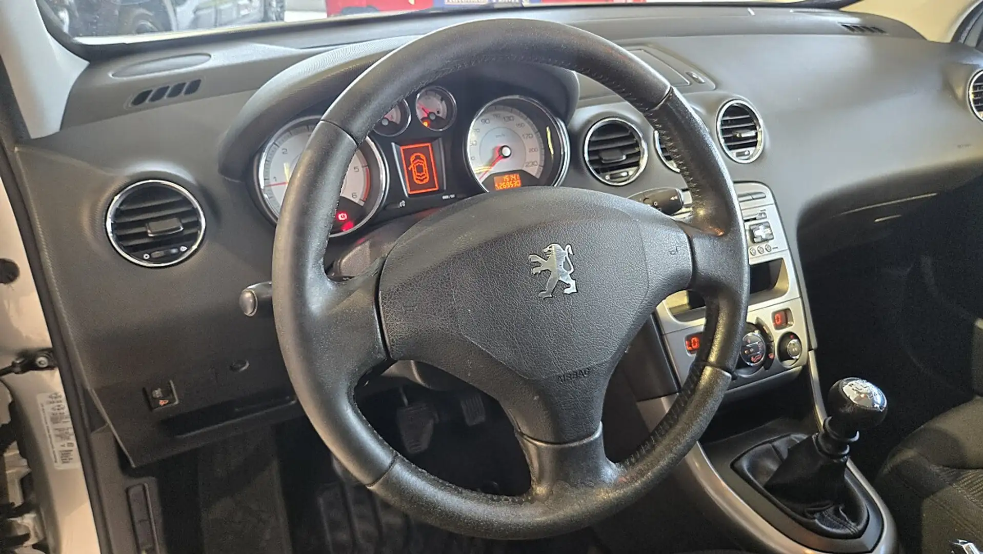 Peugeot 308 SW 1,4 16V VTi Comfort --NUR FÜR HÄNDLER/EXPORT-- Grau - 2