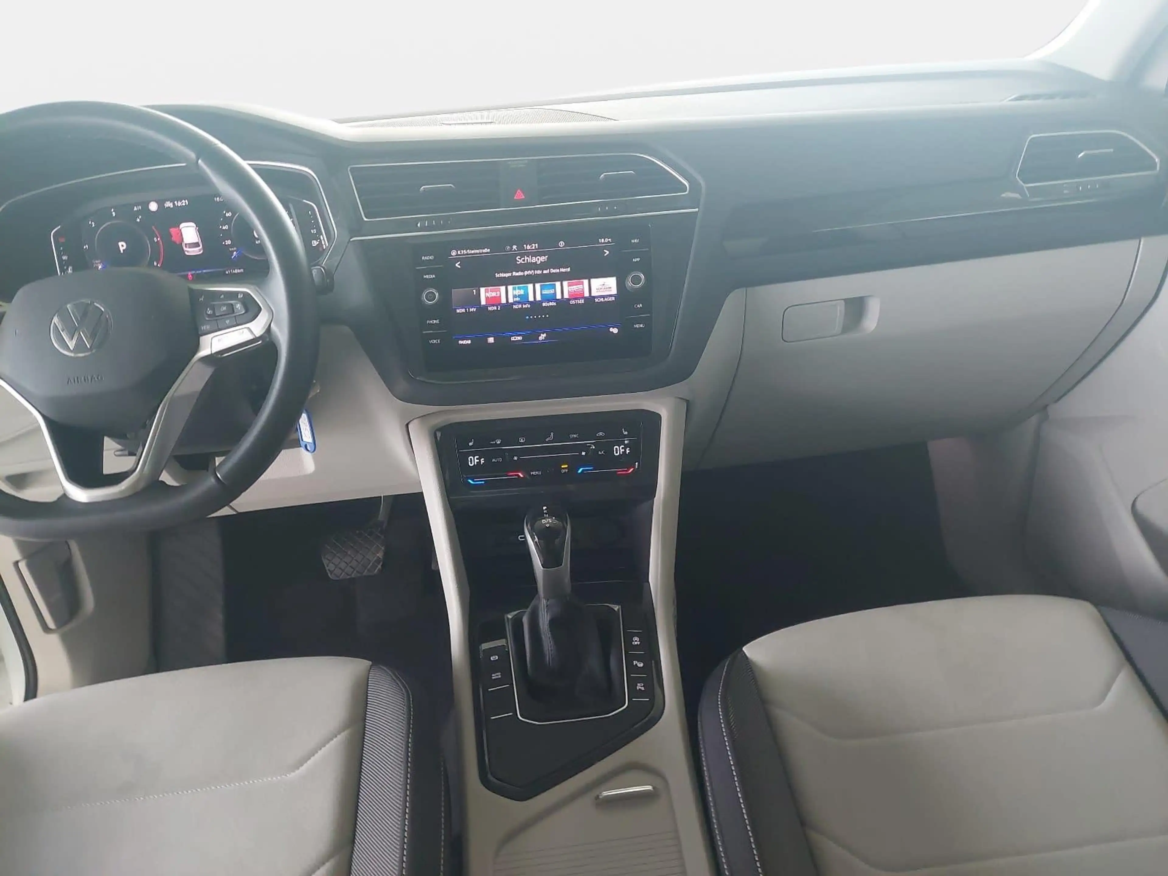 Volkswagen Tiguan TIGUAN 2.0 TDI BMT ELEGANCE — photo 10