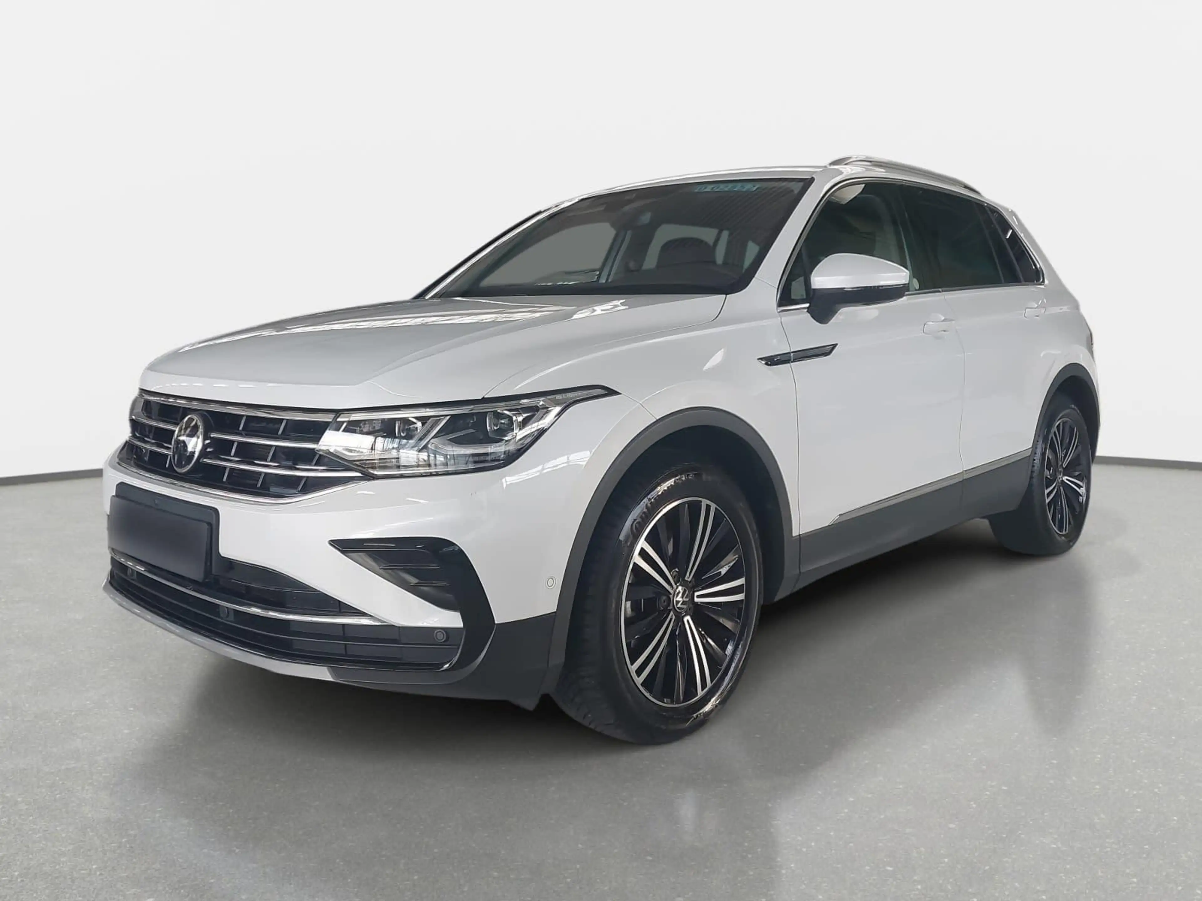 Volkswagen Tiguan TIGUAN 2.0 TDI BMT ELEGANCE — photo 2