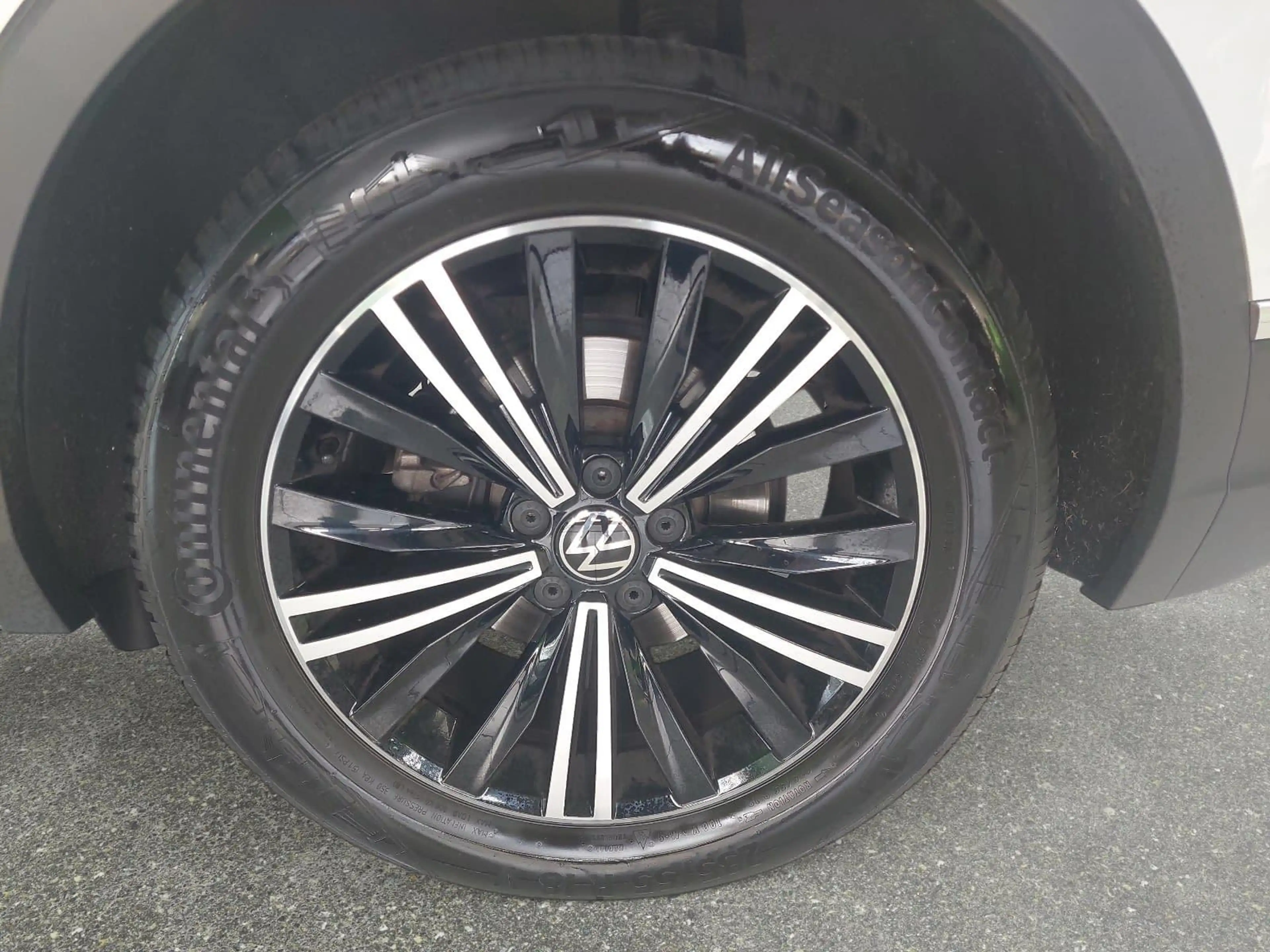 Volkswagen Tiguan TIGUAN 2.0 TDI BMT ELEGANCE — photo 7