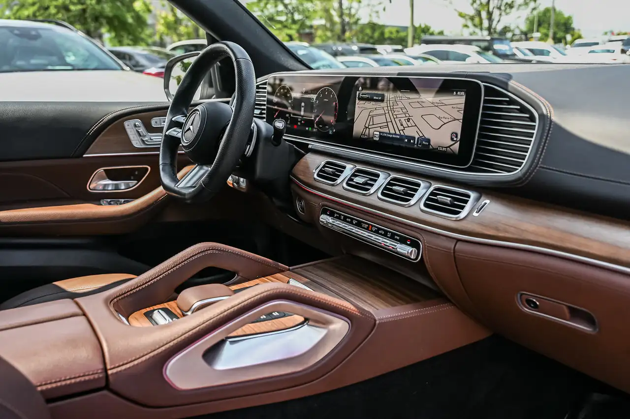 Mercedes-Benz GLS снимка Mercedes-Benz GLS
