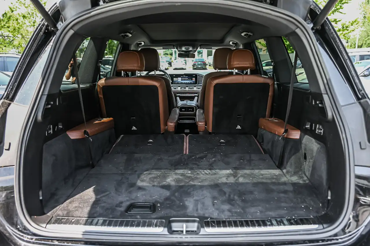 Mercedes-Benz GLS снимка Mercedes-Benz GLS