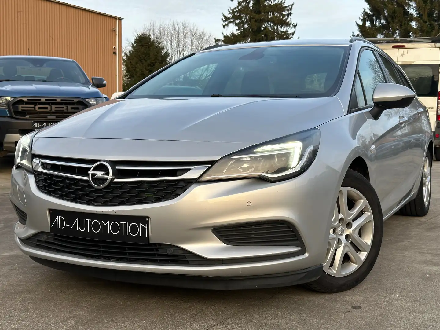 Opel Astra 1.6 CDTi ECOTEC*1ER MAIN*CARNET FULL*EU6b*GARANTIE Gris - 1