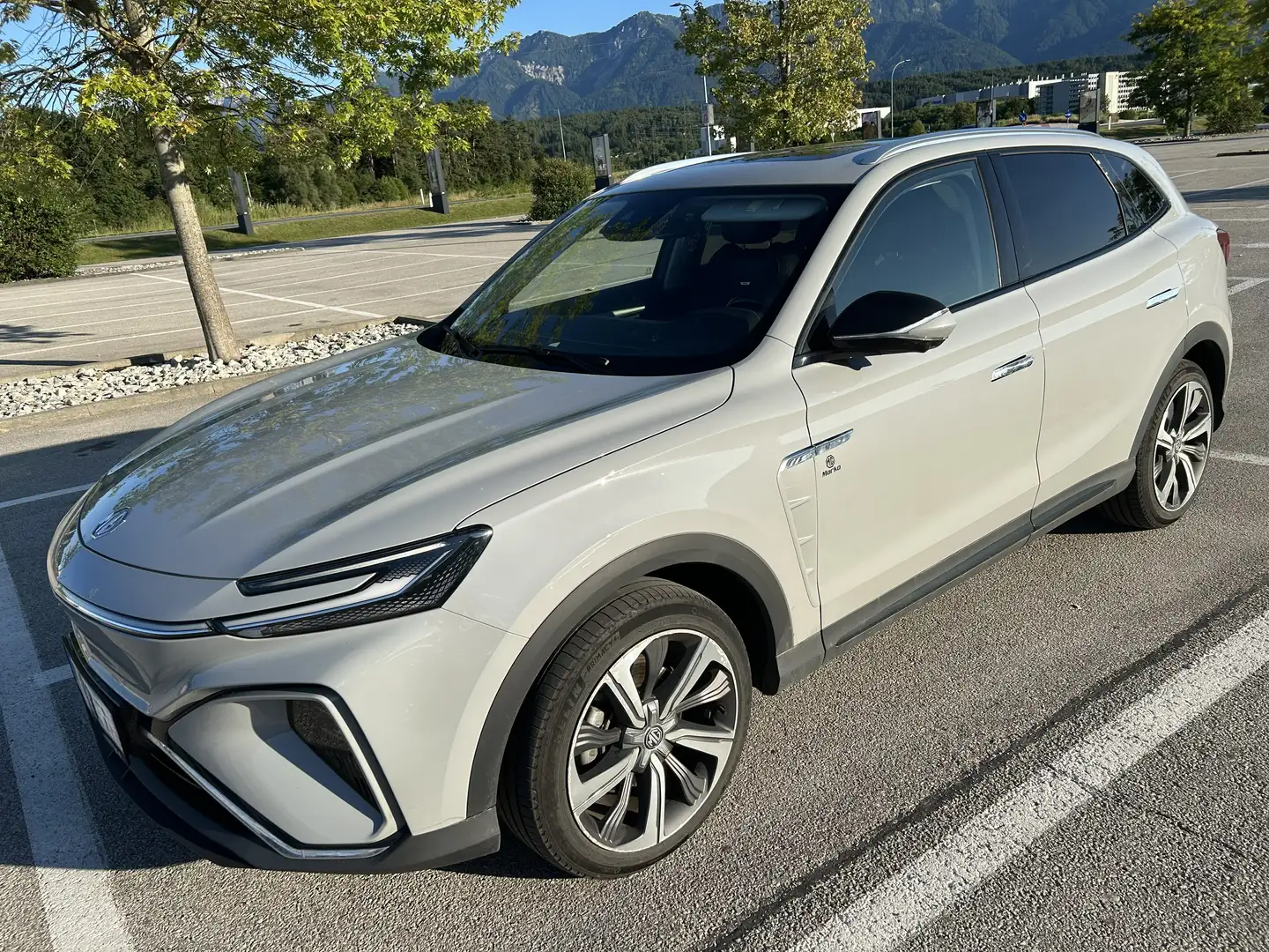 MG Marvel R Marvel R Electric 70 kWh PerformancePerformance Gris - 2