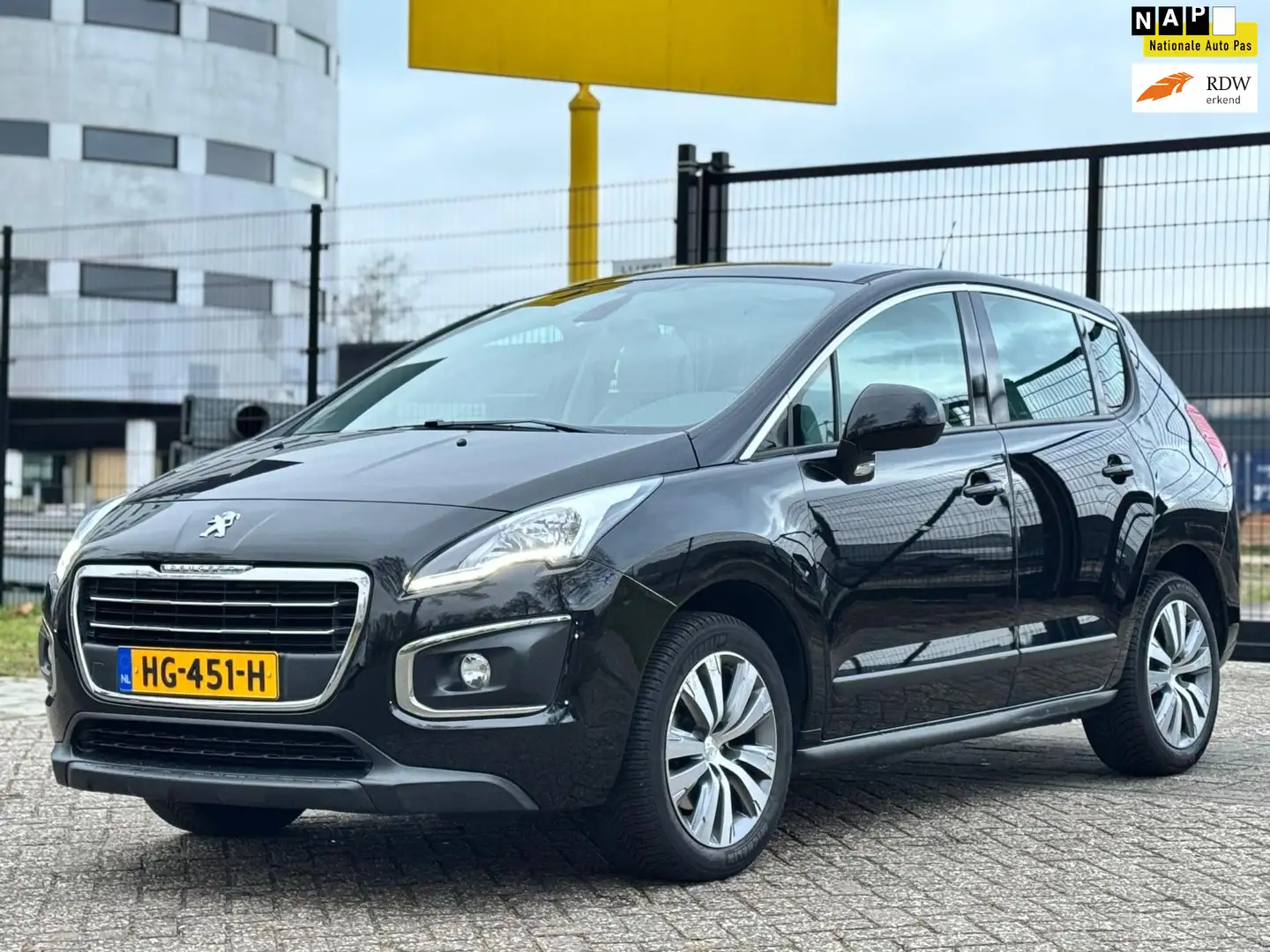 Peugeot 3008 1.6 THP Active|AUT|PANO|NAVI|CAMERA|PSENSOR|TREKHA Negru - 1