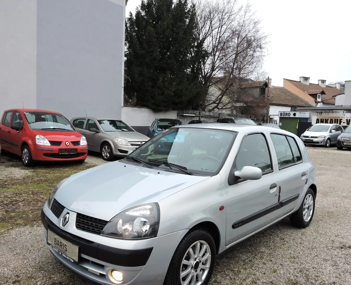 Renault Clio Clio Privilège 1,4 16V Aut. Privilège Grau - 1