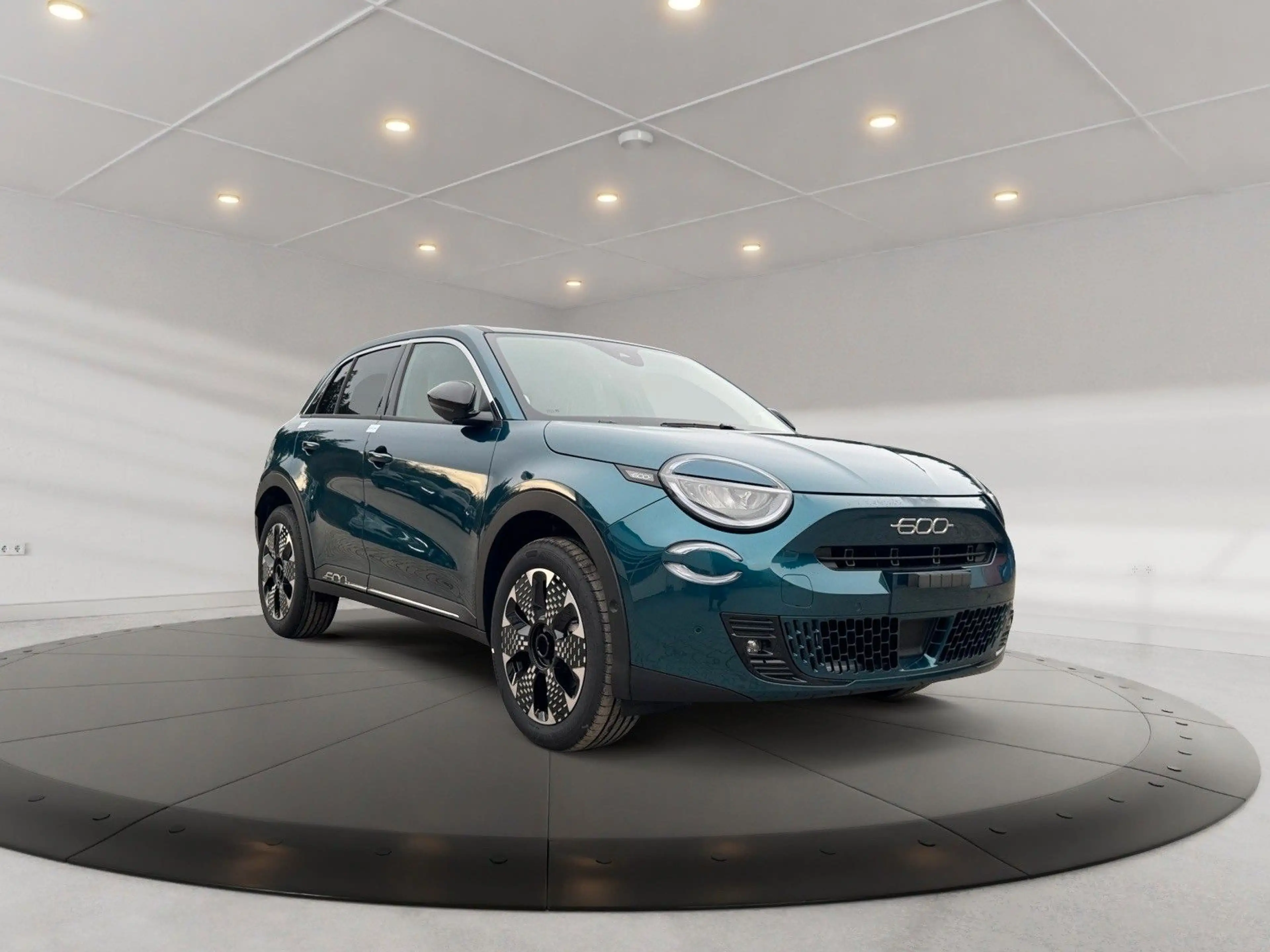 Fiat 600 1.2 Hybrid La Prima DCT 145PS — photo 2