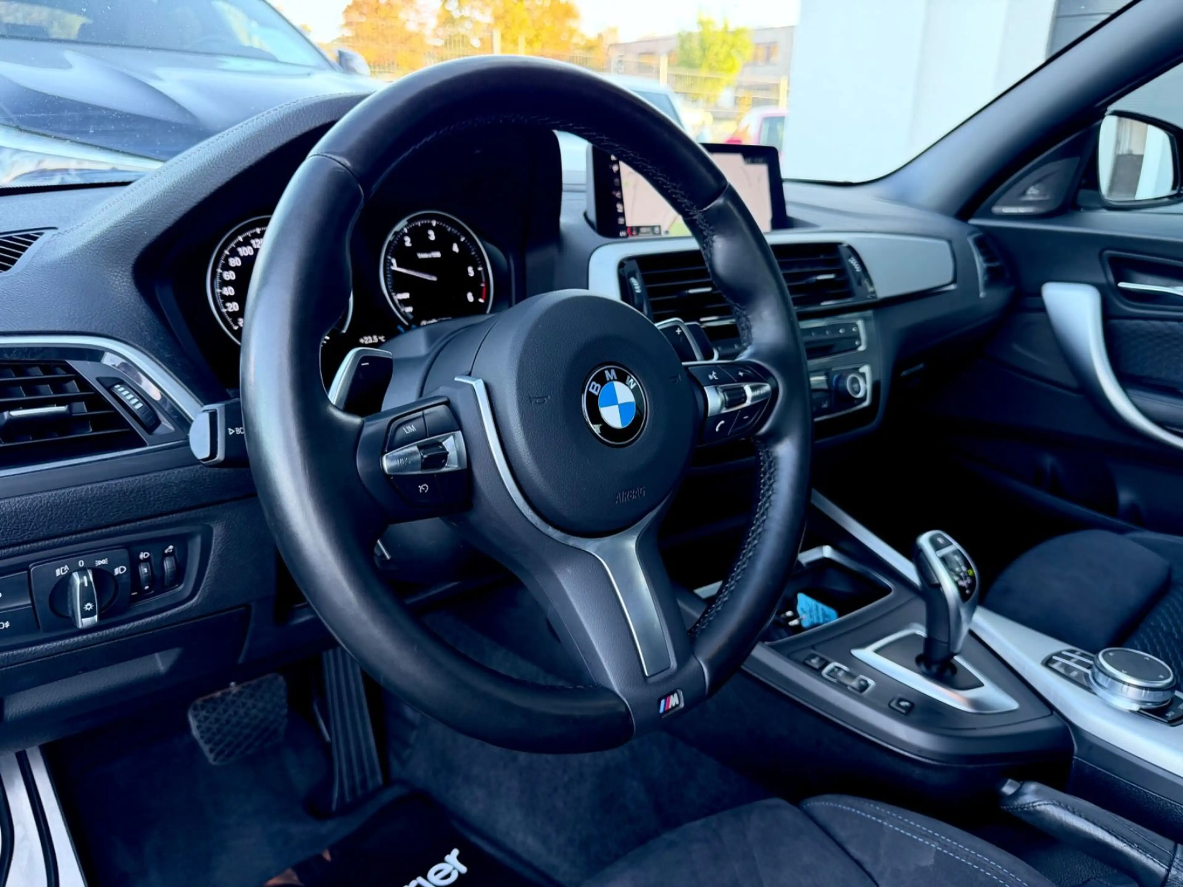 BMW 225 d Cabrio M Sport Paket /NAVI/LED/H&K/GARANTIE — photo 11