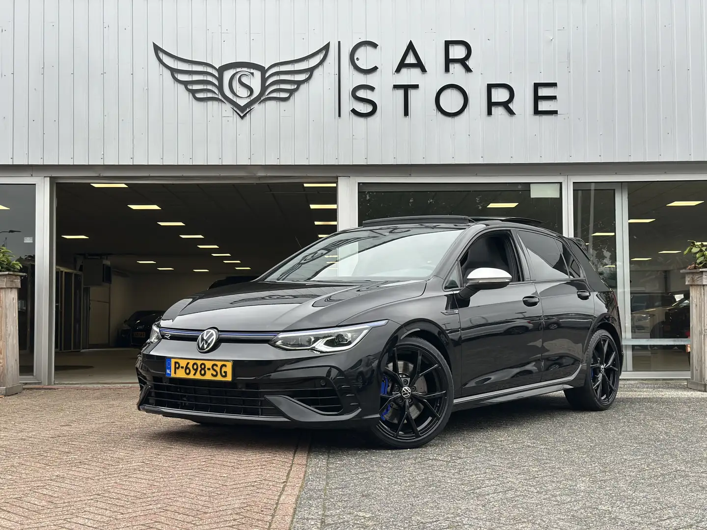Volkswagen Golf 2.0 TSI R 4Motion |PANO|AKRAPOVIC|HARMAN KARDON|CA Zwart - 1