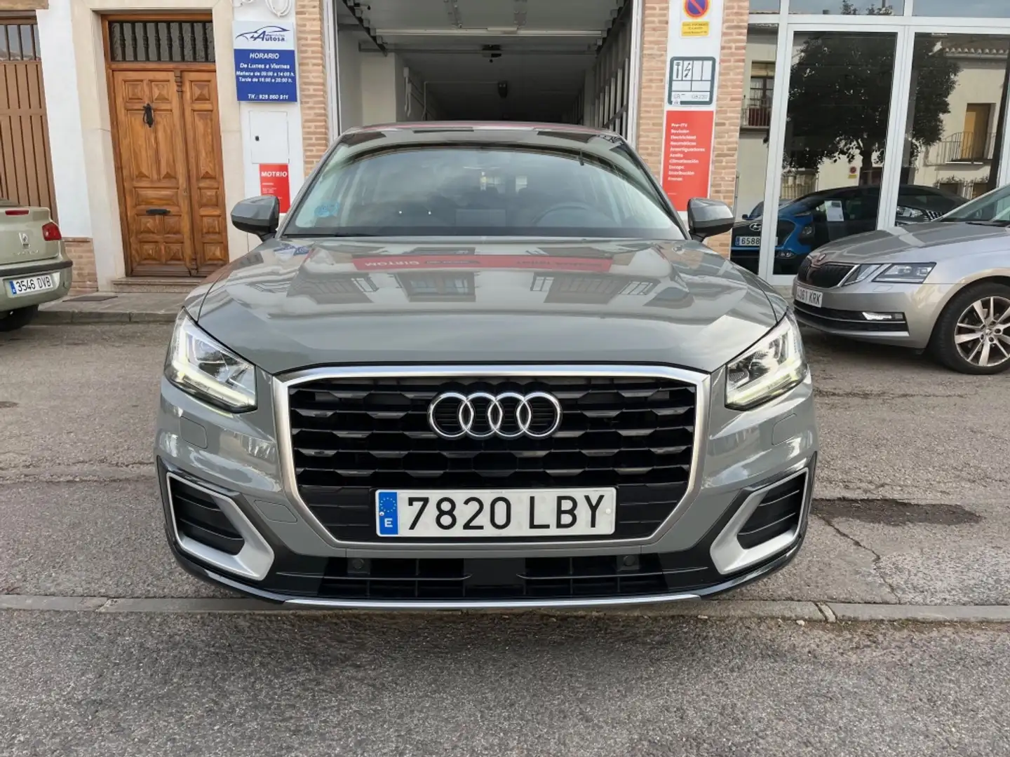 Audi Q2 30 TFSI Design 85kW (4.75) Gris - 2