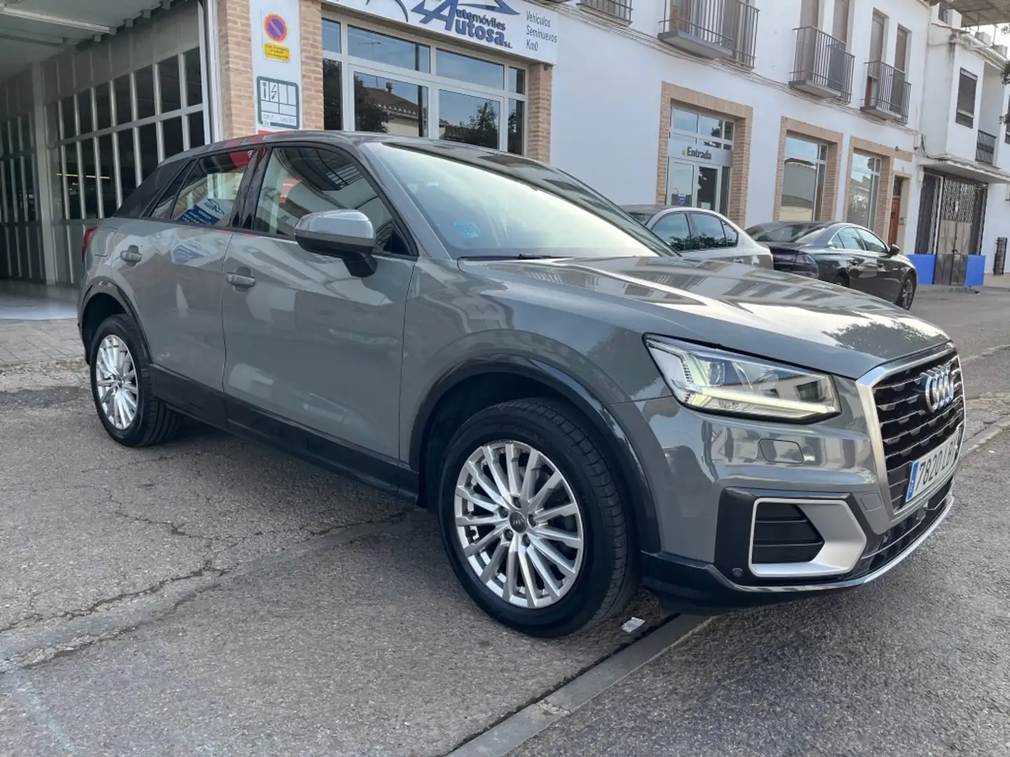 Audi Q2 30 TFSI Design 85kW (4.75) Gris - 1
