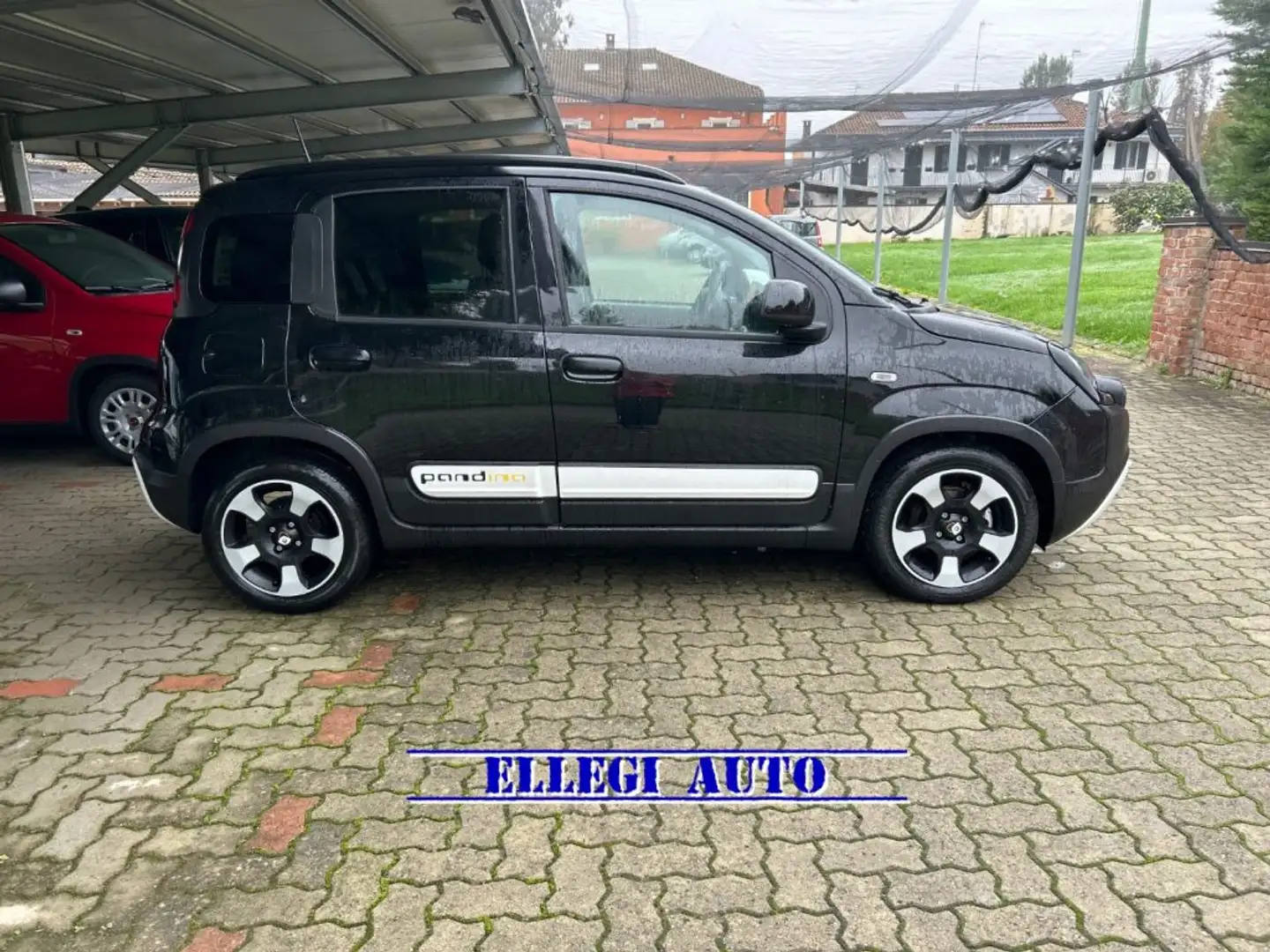 Fiat Pandina PROMO FIN. PANDINA CROSS 1.0 Hybrid KM0 Чёрный - 1