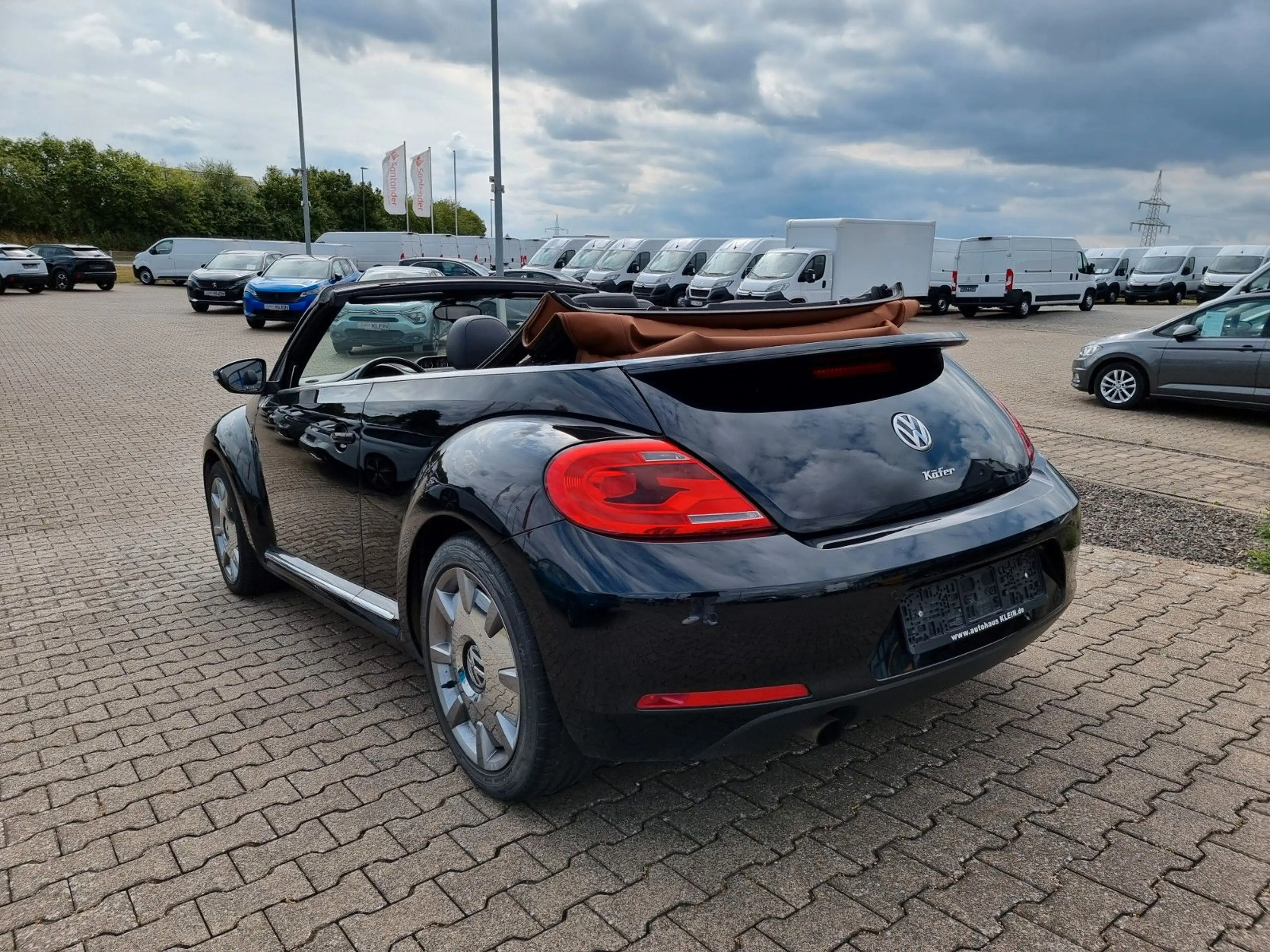 Volkswagen Beetle Cabriolet Karmann BMT *SITZHEIZ*PDC*TEMP* — photo 12