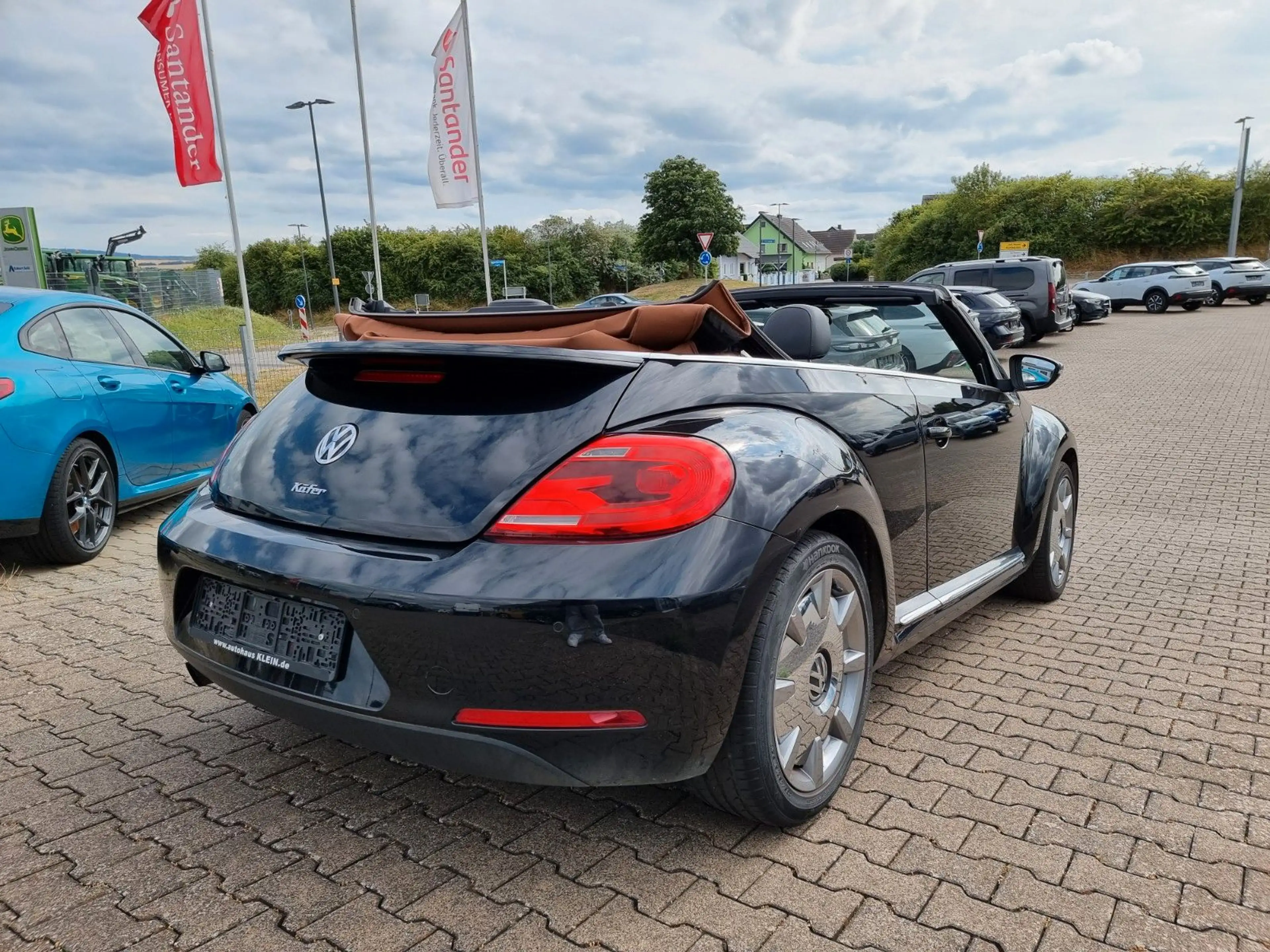 Volkswagen Beetle Cabriolet Karmann BMT *SITZHEIZ*PDC*TEMP* — photo 14