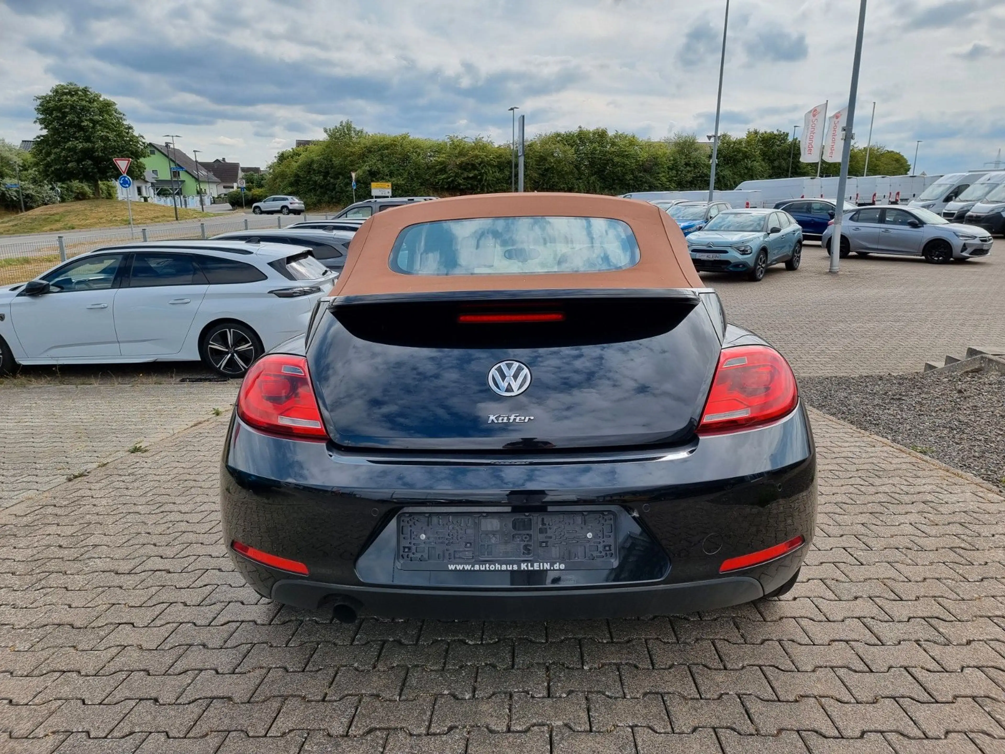 Volkswagen Beetle Cabriolet Karmann BMT *SITZHEIZ*PDC*TEMP* — photo 5