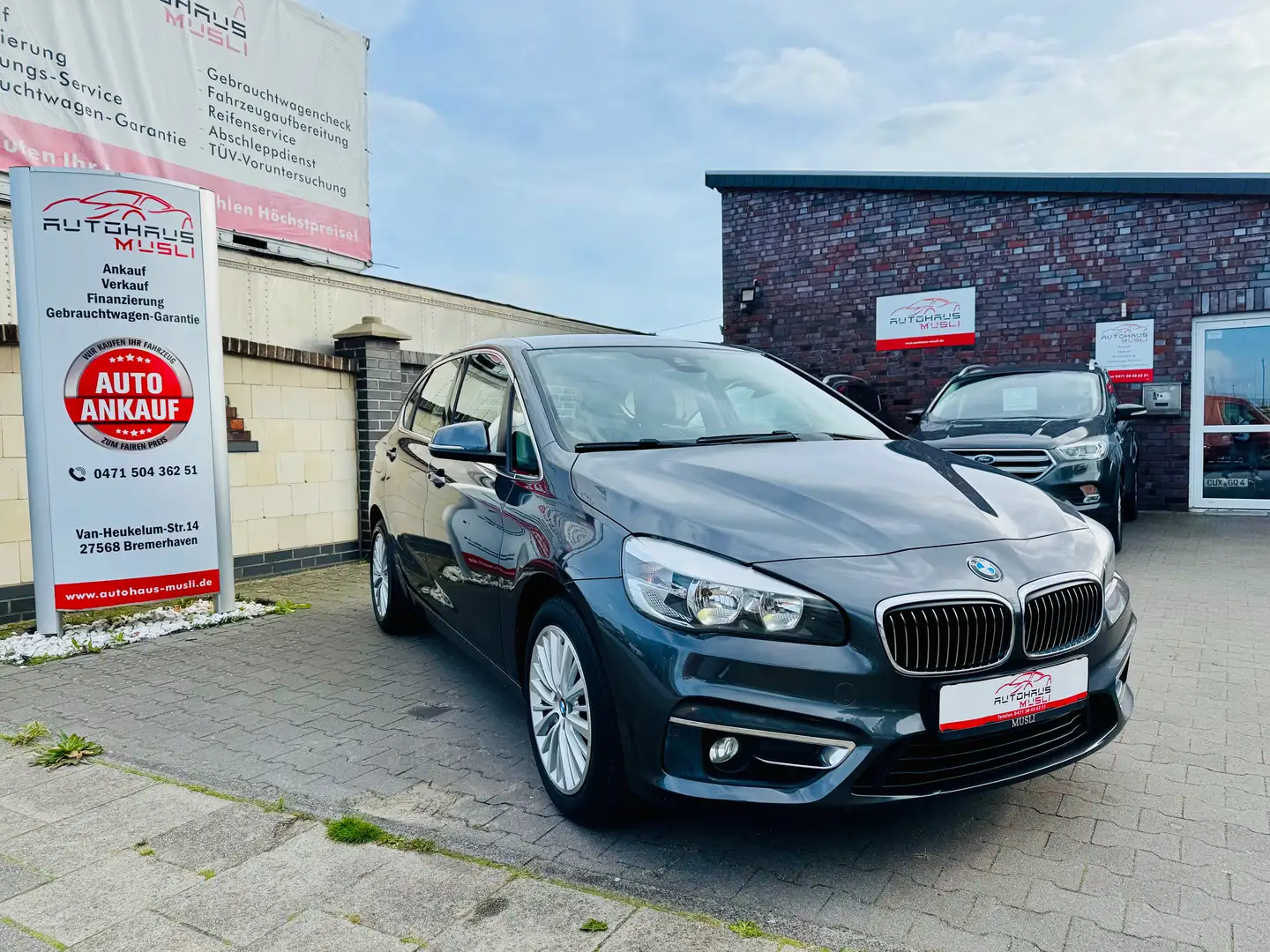 BMW 218 Active Tourer * 136 PS * Automatik * Leder * Navi Grau - 1