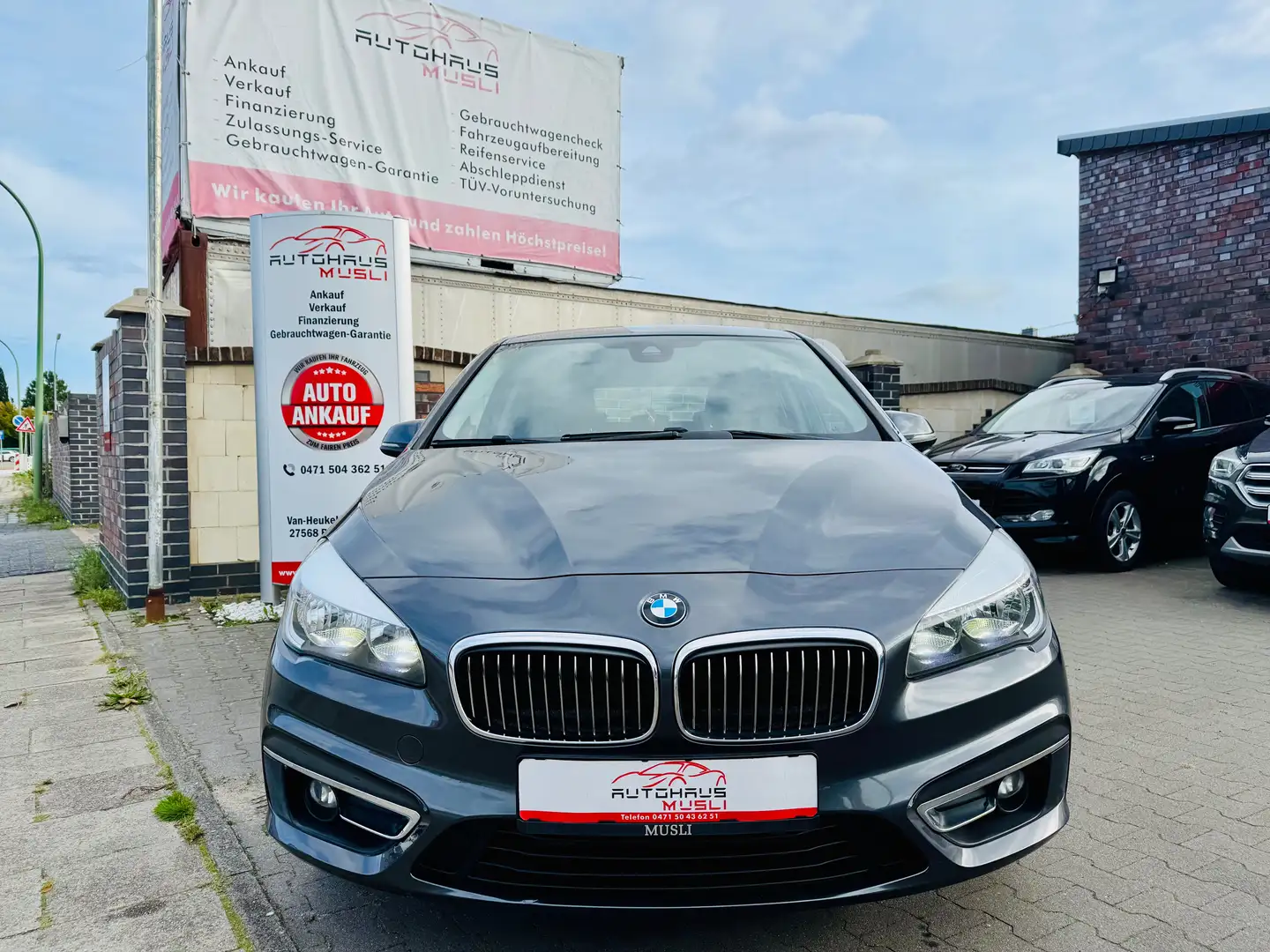 BMW 218 Active Tourer * 136 PS * Automatik * Leder * Navi Grau - 2