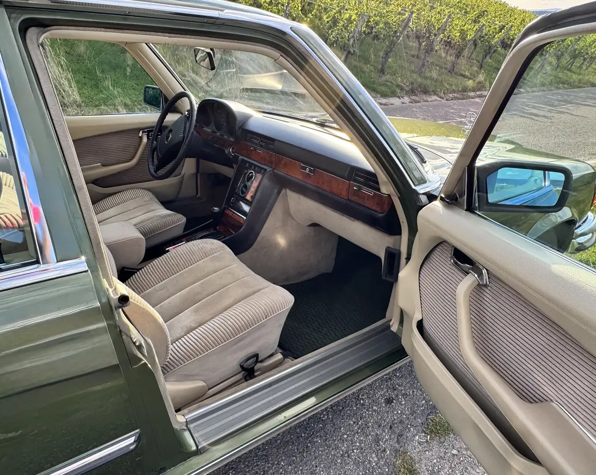Mercedes-Benz 450 SEL 6.9, foto 9