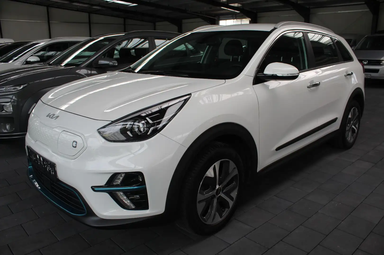 Kia Sonstige e-Niro Vision (On-Board-Lader 3-Phasen) Weiß - 1