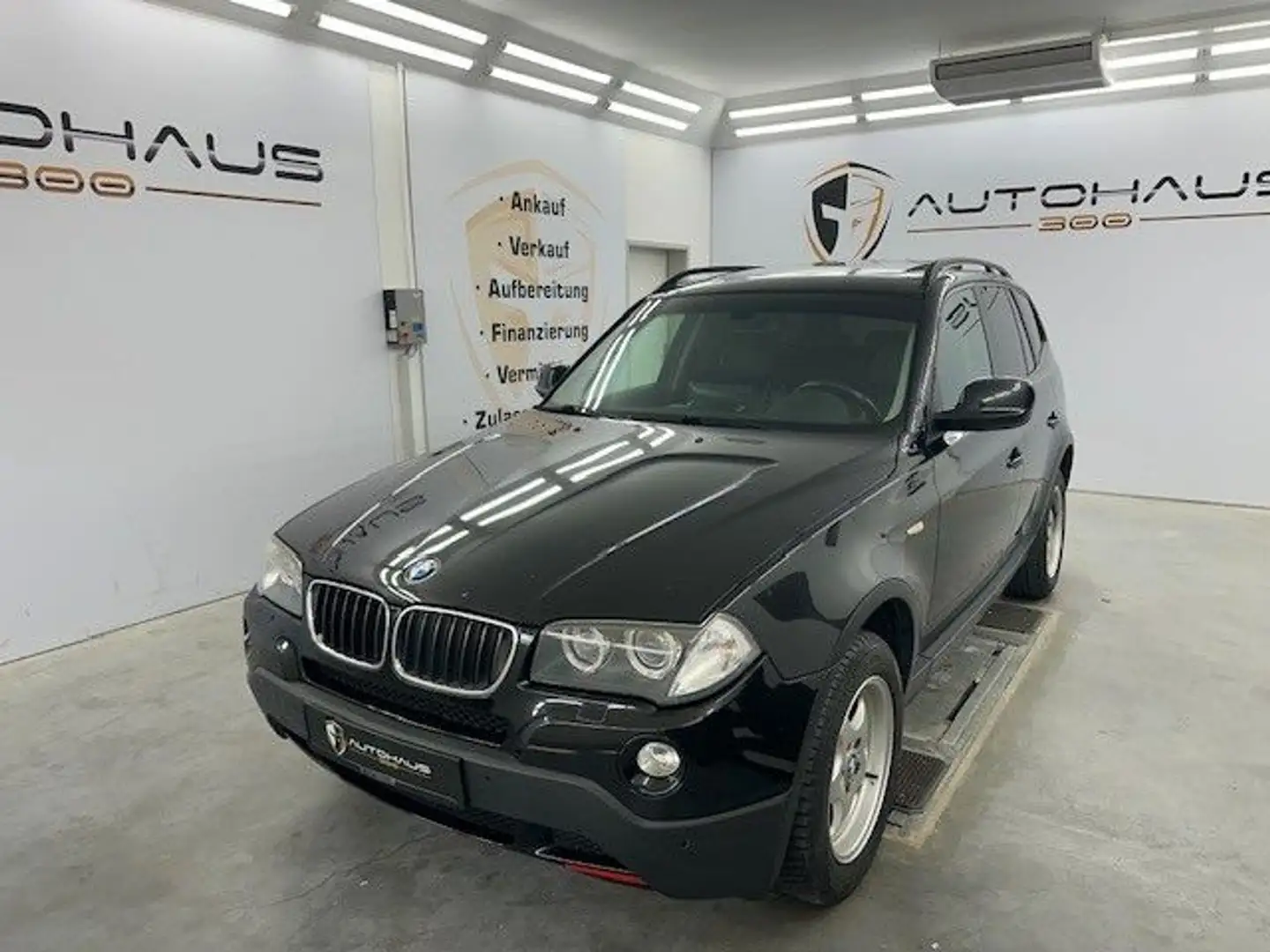 BMW X3 xDrive 20i PDC KLIMA MFL NAVI SCHIEBEDACH XEN Noir - 1