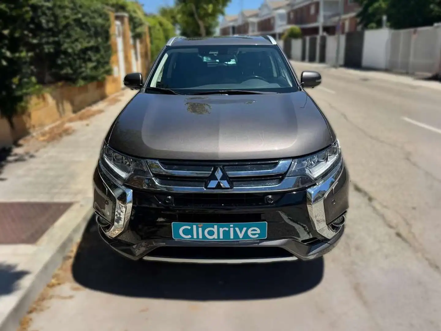 Mitsubishi Outlander PHEV Kaiteki 4WD Marrón - 2