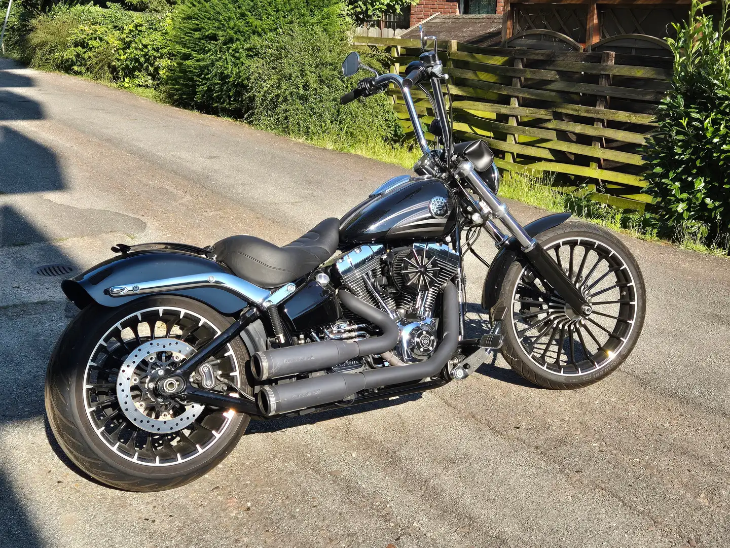 Harley-Davidson CVO Breakout FXSB FS2 Negru - 1