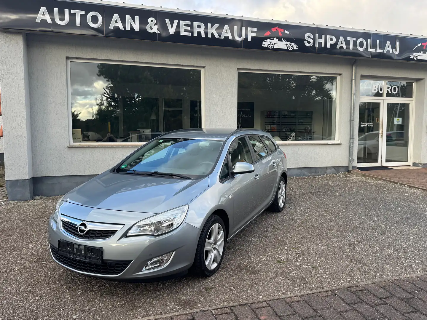 Opel Astra Edition TÜV Grau - 1