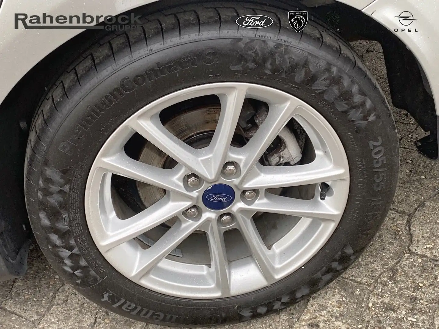 Ford Focus Turnier Business EcoBoost Argent - 2