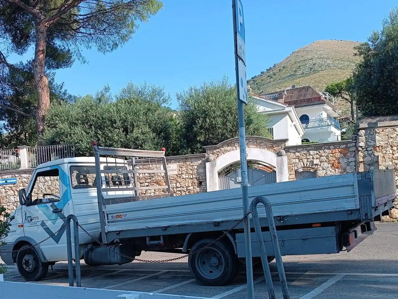 Iveco Daily 35-10 Turbo cassone fisso gru, foto 2