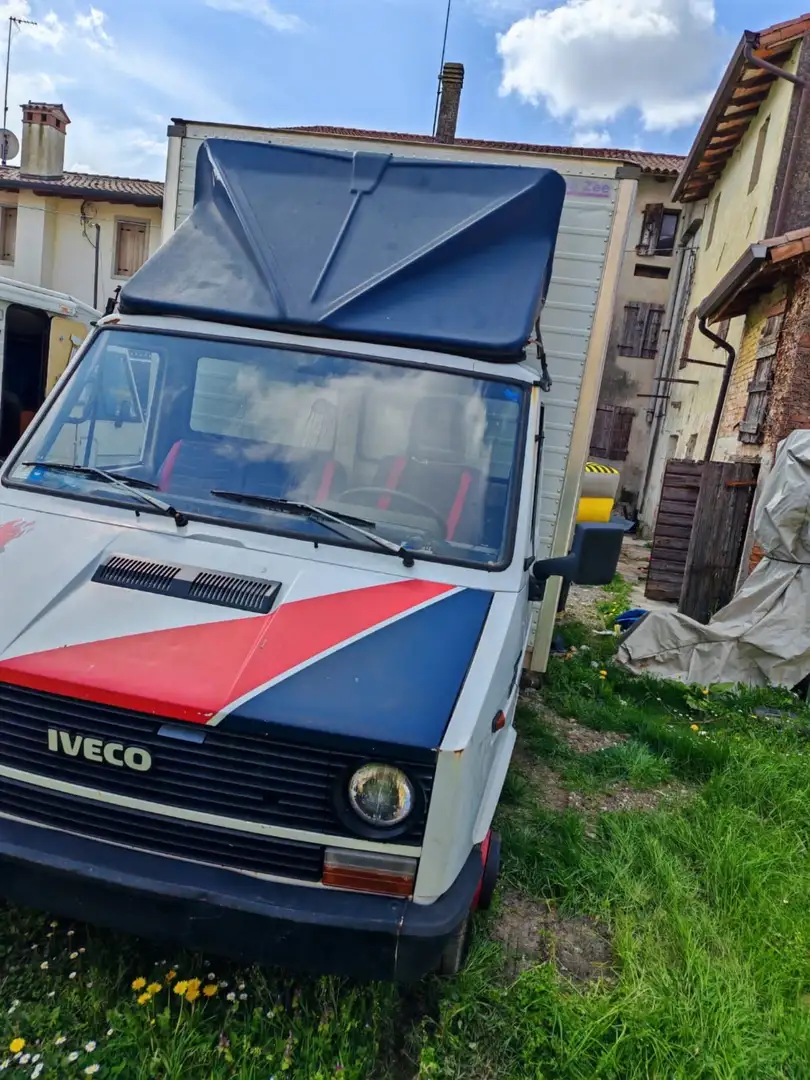 Iveco Daily - 1