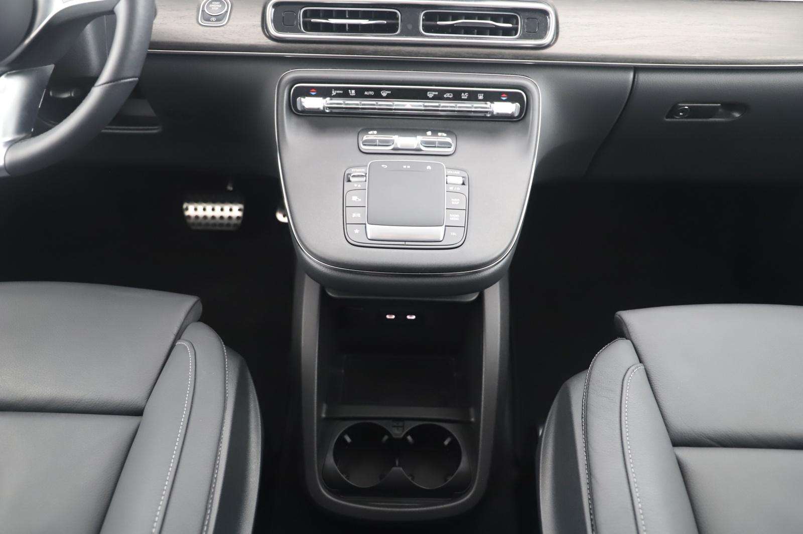 Mercedes-Benz V 250