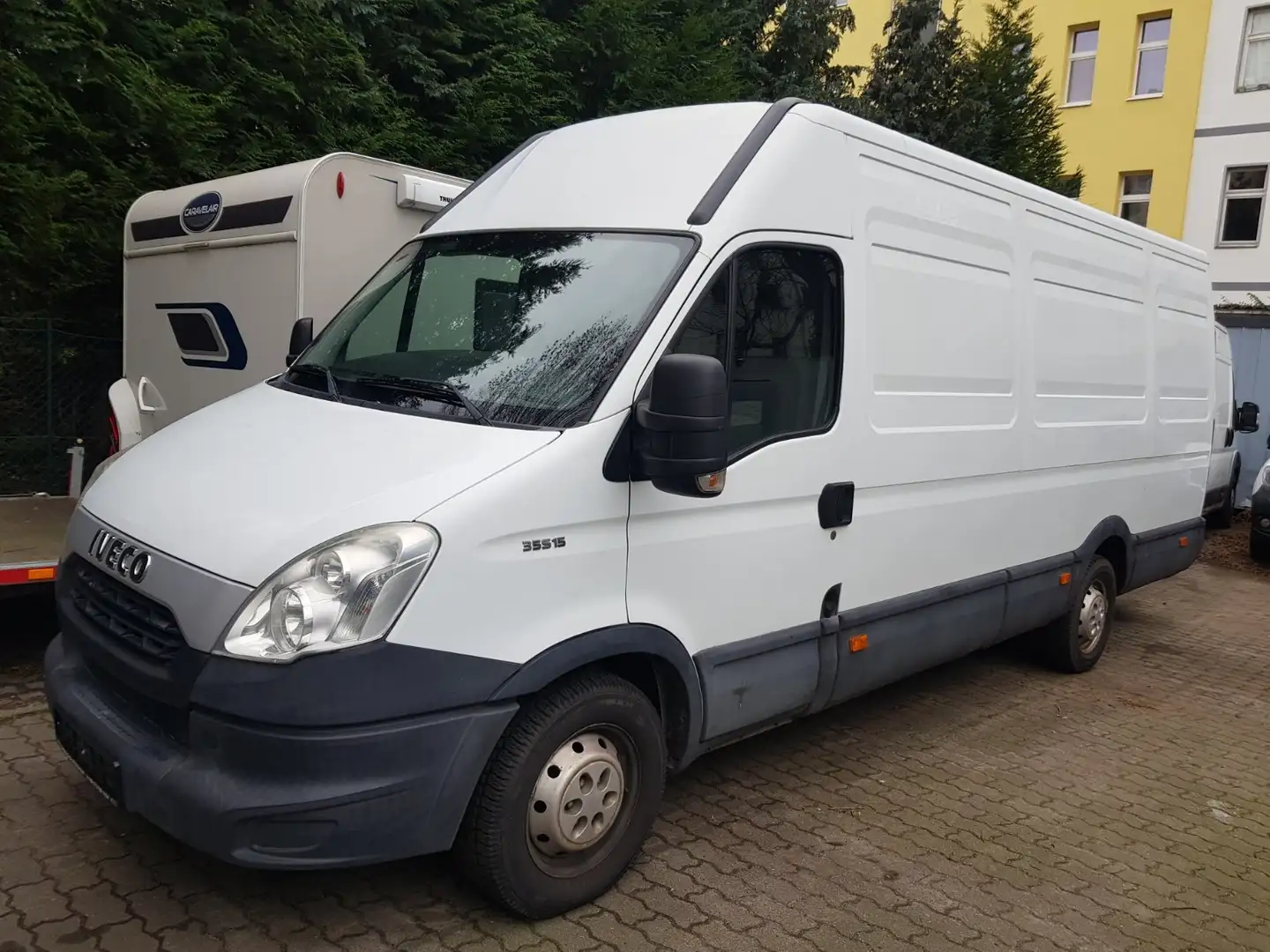 Iveco DAILY 35S15 2,3 145PS MAXI LUFTFEDER. SEHR GUTE Z. Weiß - 1